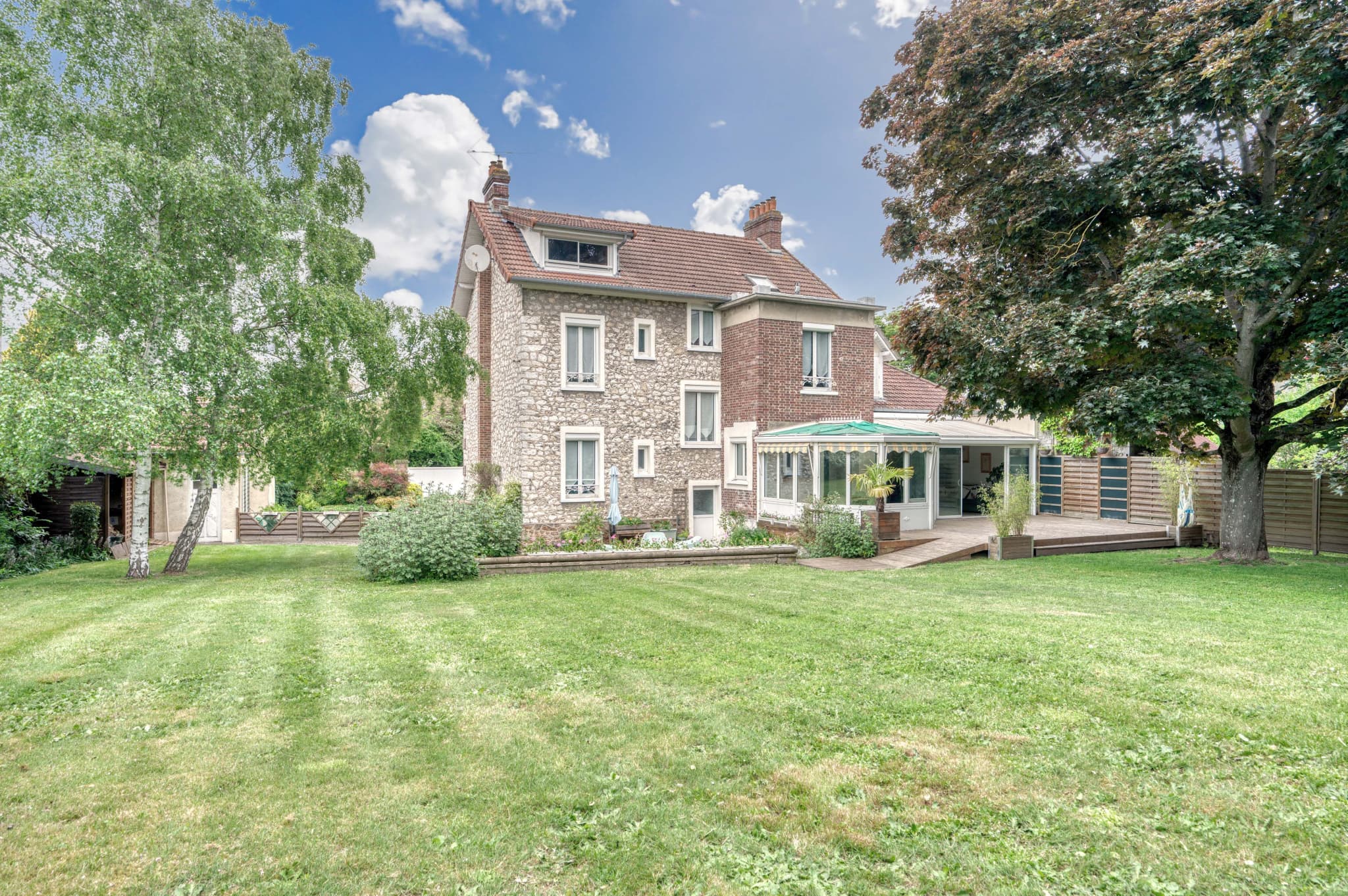 One of the most beautiful residences in Bonnières-sur-Seine,