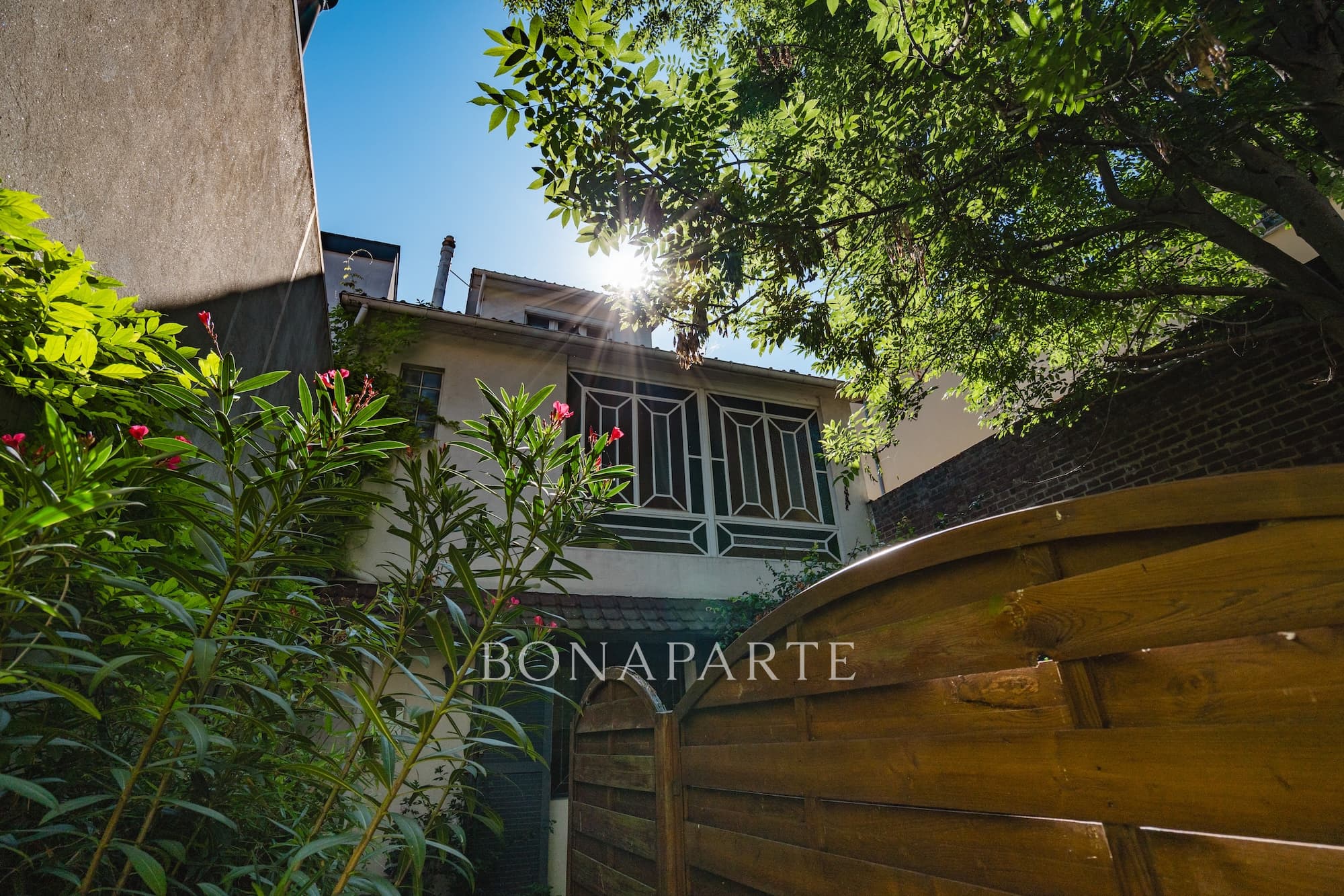 House - 6 Rooms - 4 Bedrooms - BOUGIVAL CENTRE 78380