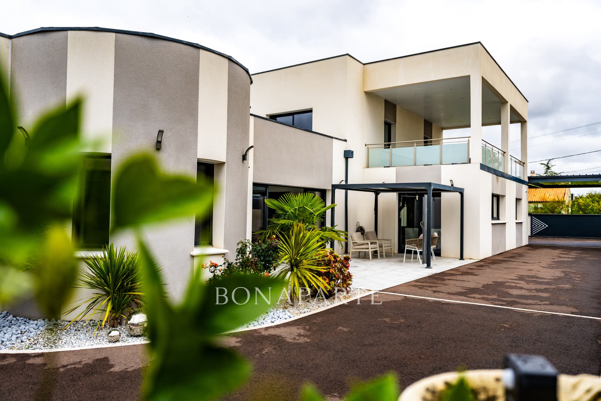 Property feature image