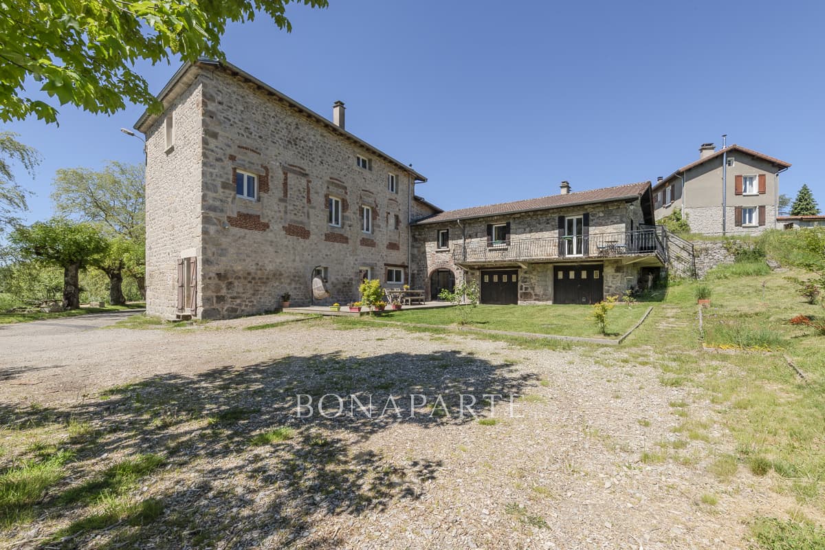 Propriété d'exception entièrement meublée dans le Parc du Pi