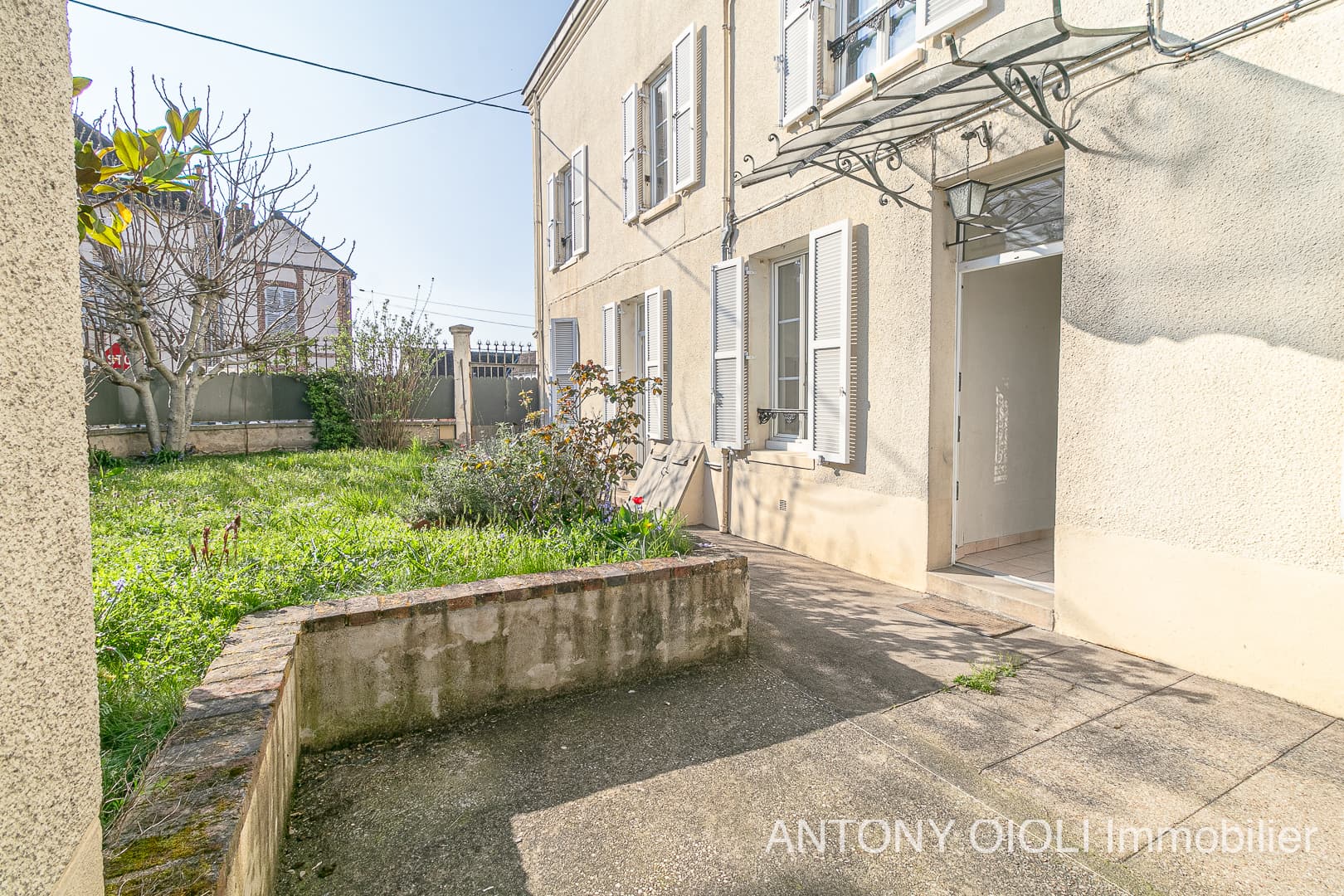 Maison de ville F7 à Sens avec garage