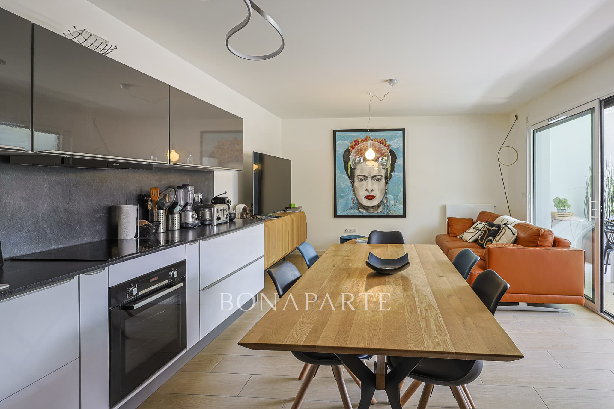 Hossegor Centre   Superb furnished 2-bedroom apartment with 