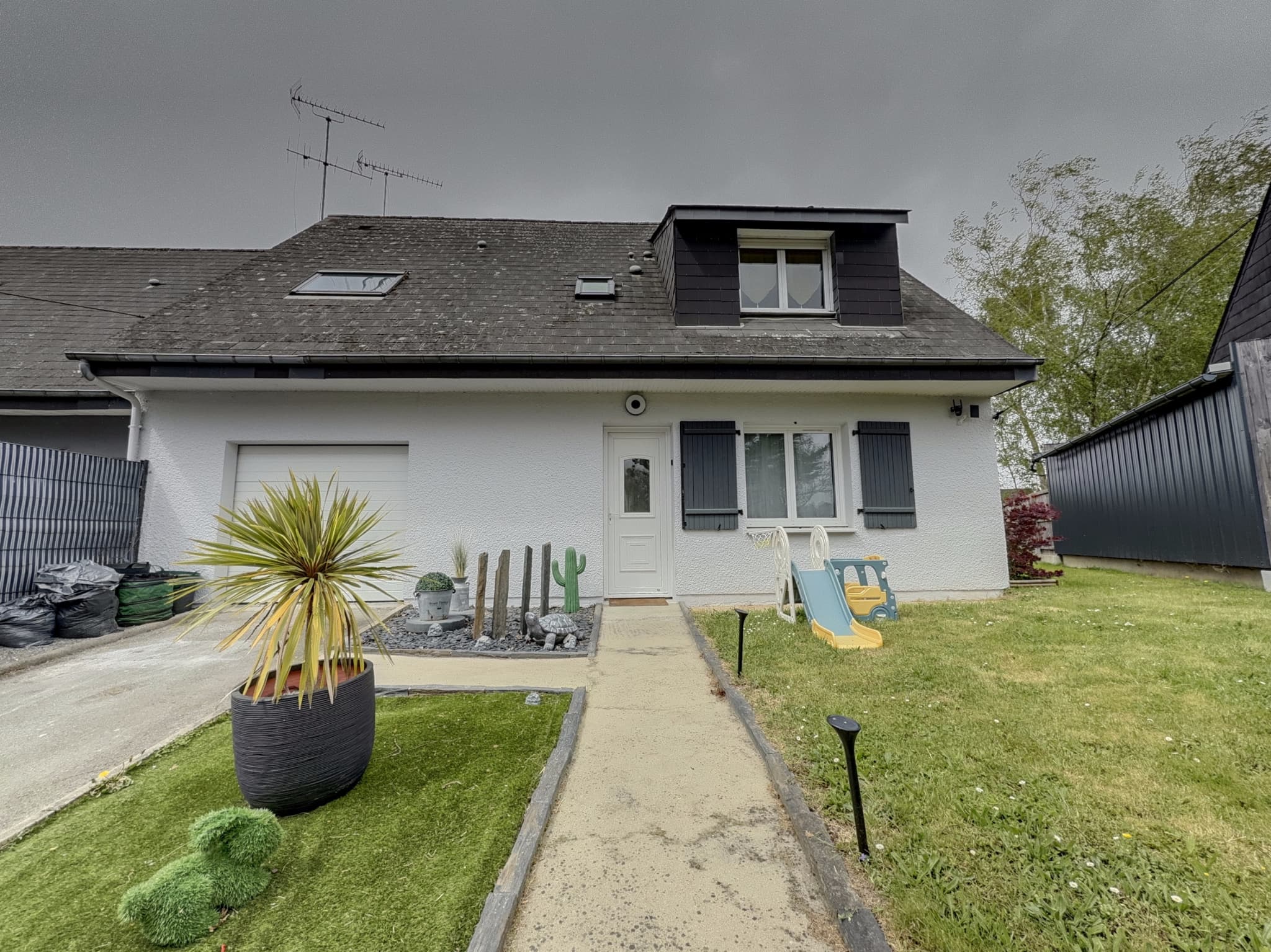 Maison familiale 3 chambres avec jardin
