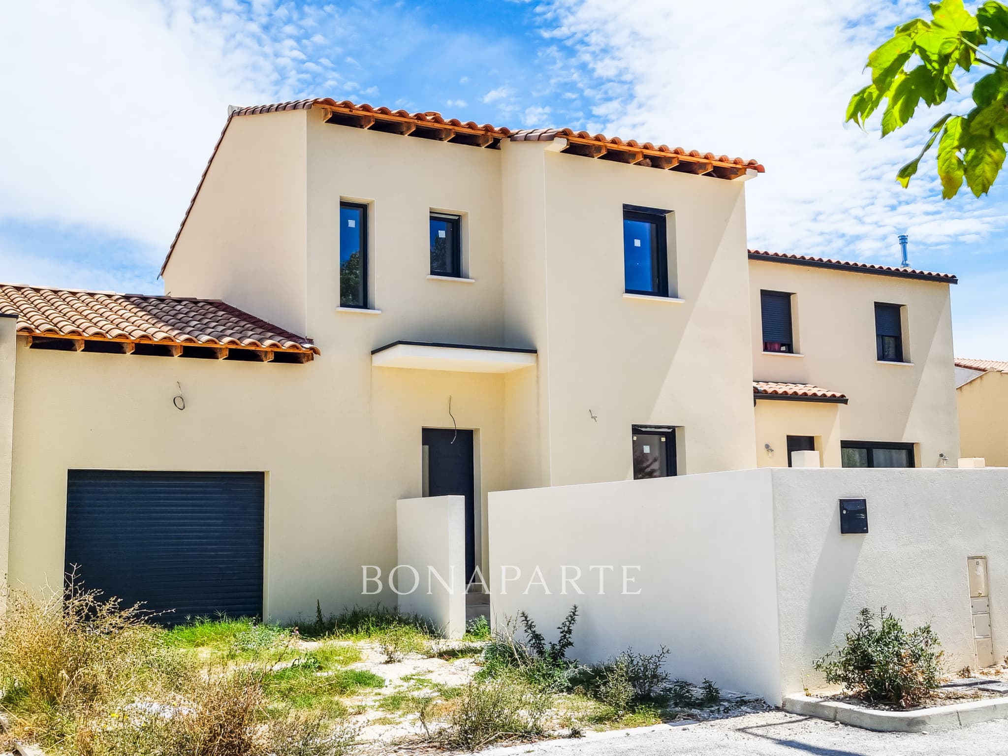 Contemporary 4 bedroom house