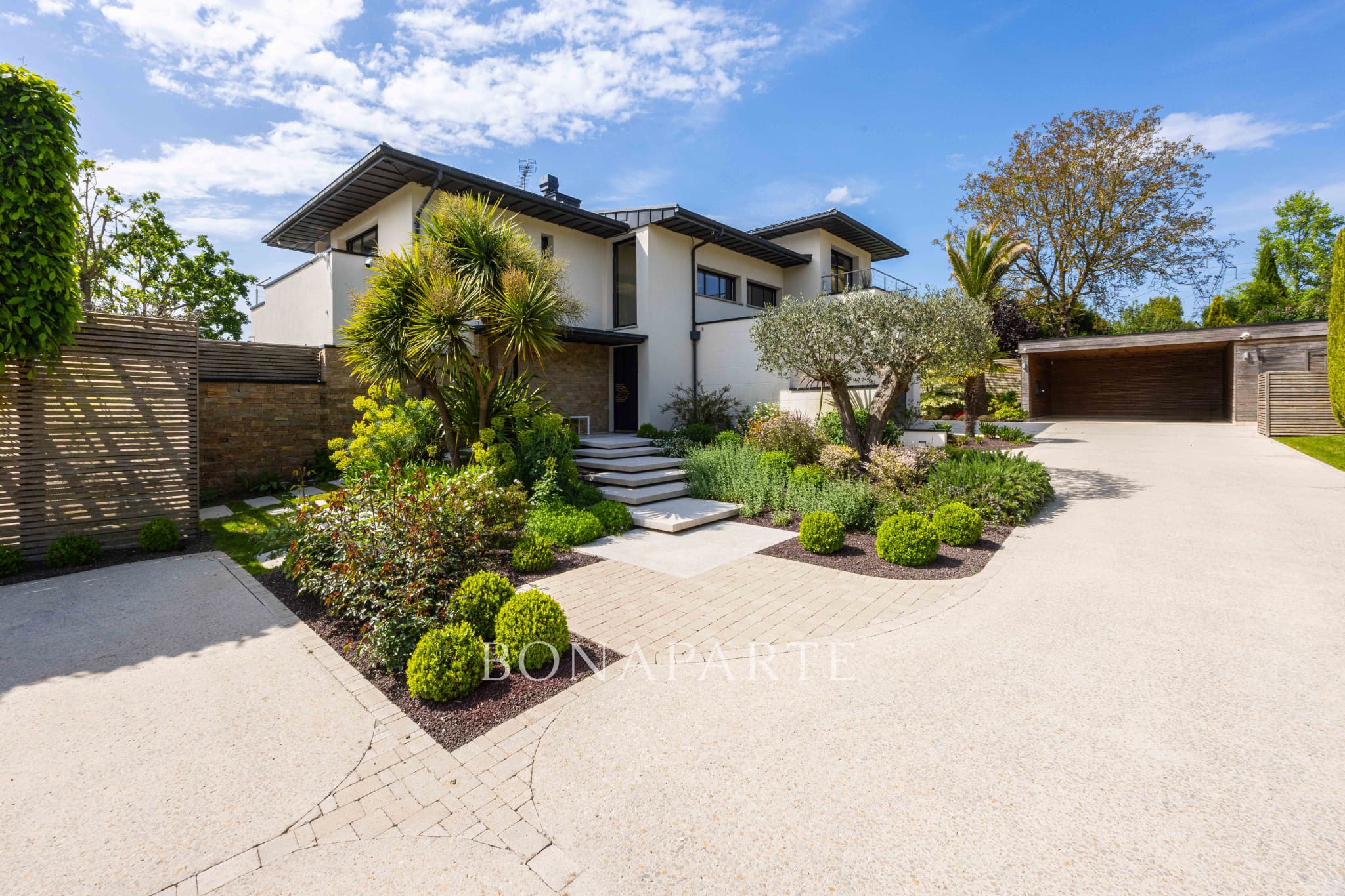 Villa d'architecte d'exception au calme absolu