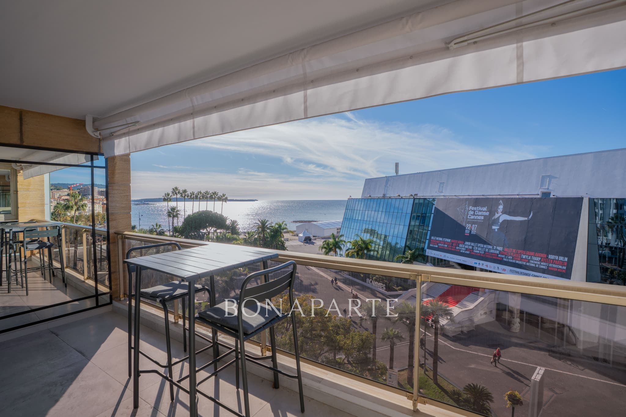 CANNES - LA CROISETTE - SEA VIEW