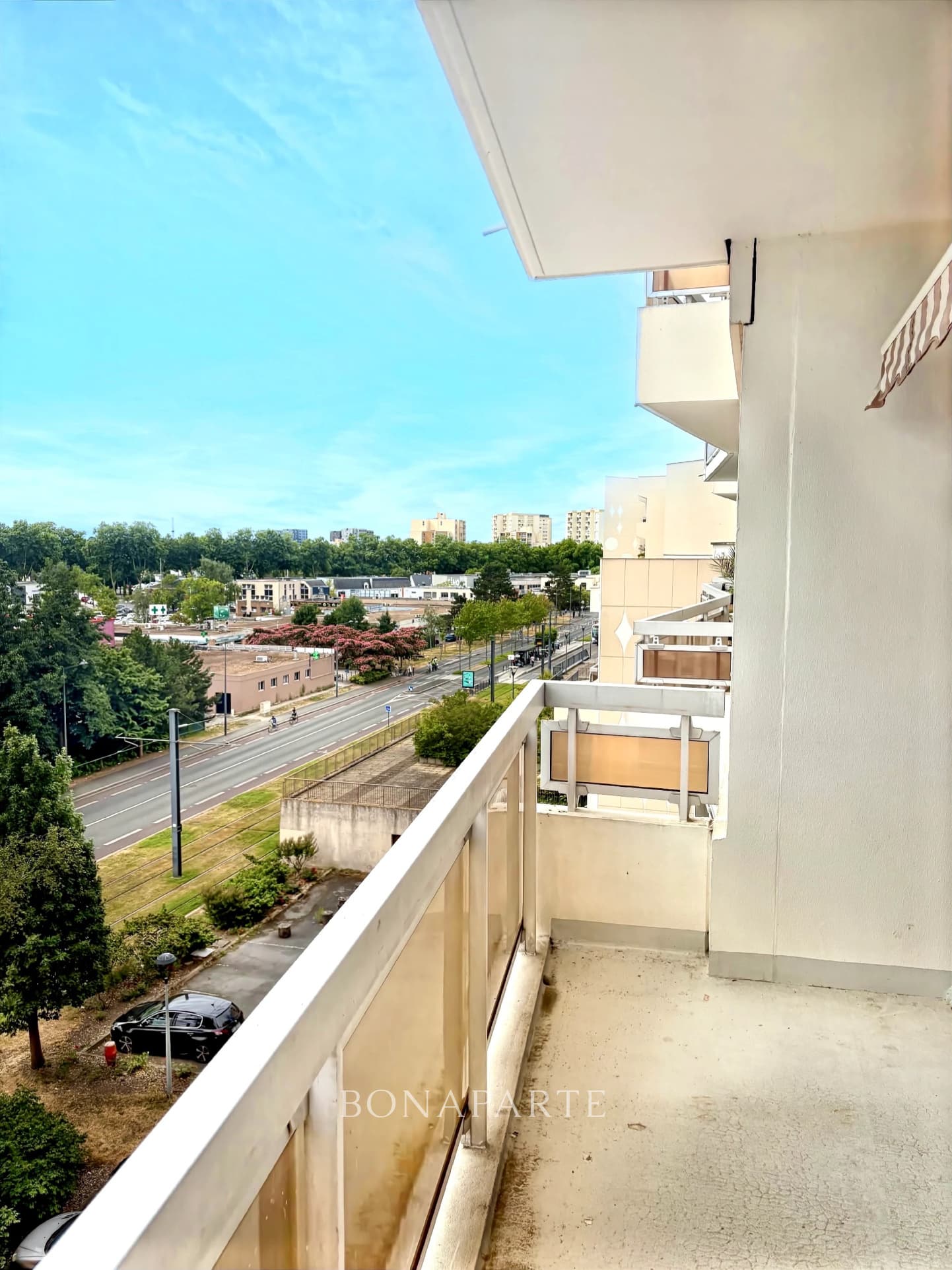 Bright 4-room apartment - Lafayette-Eblé area