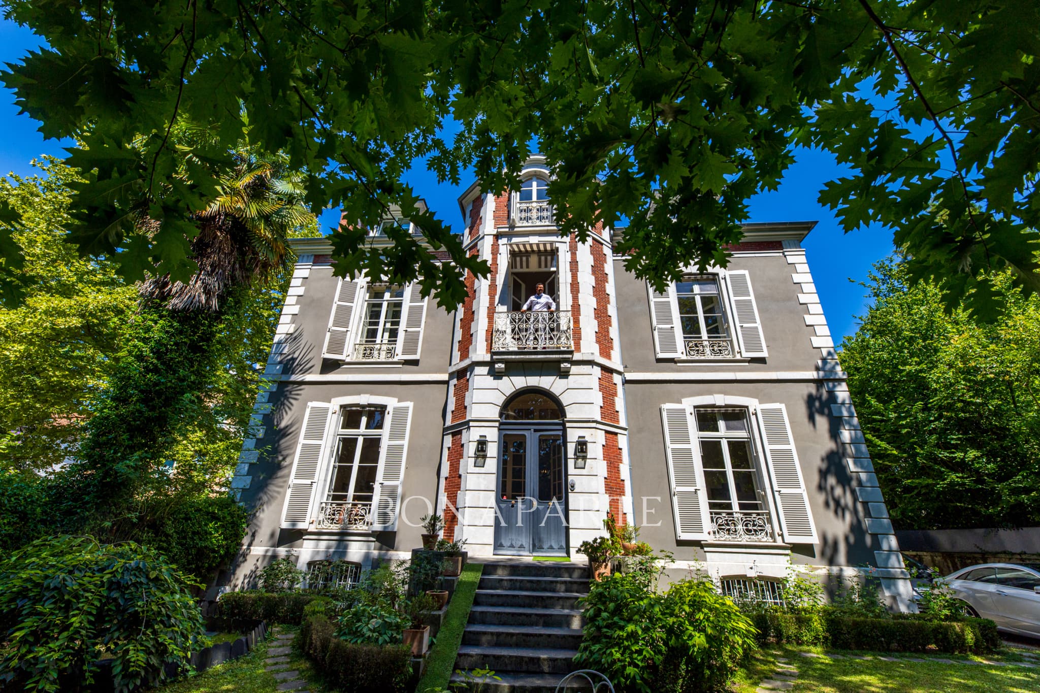 MAISON BOURGEOISE D'EXCEPTION   HYPERCENTRE DE PAU