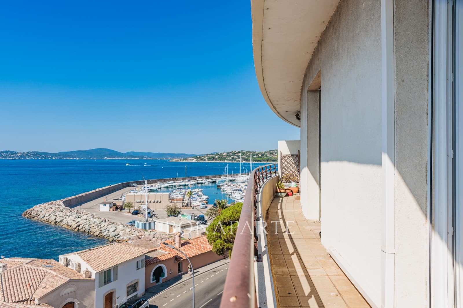 Appartement centre-ville avec vue mer à rénover