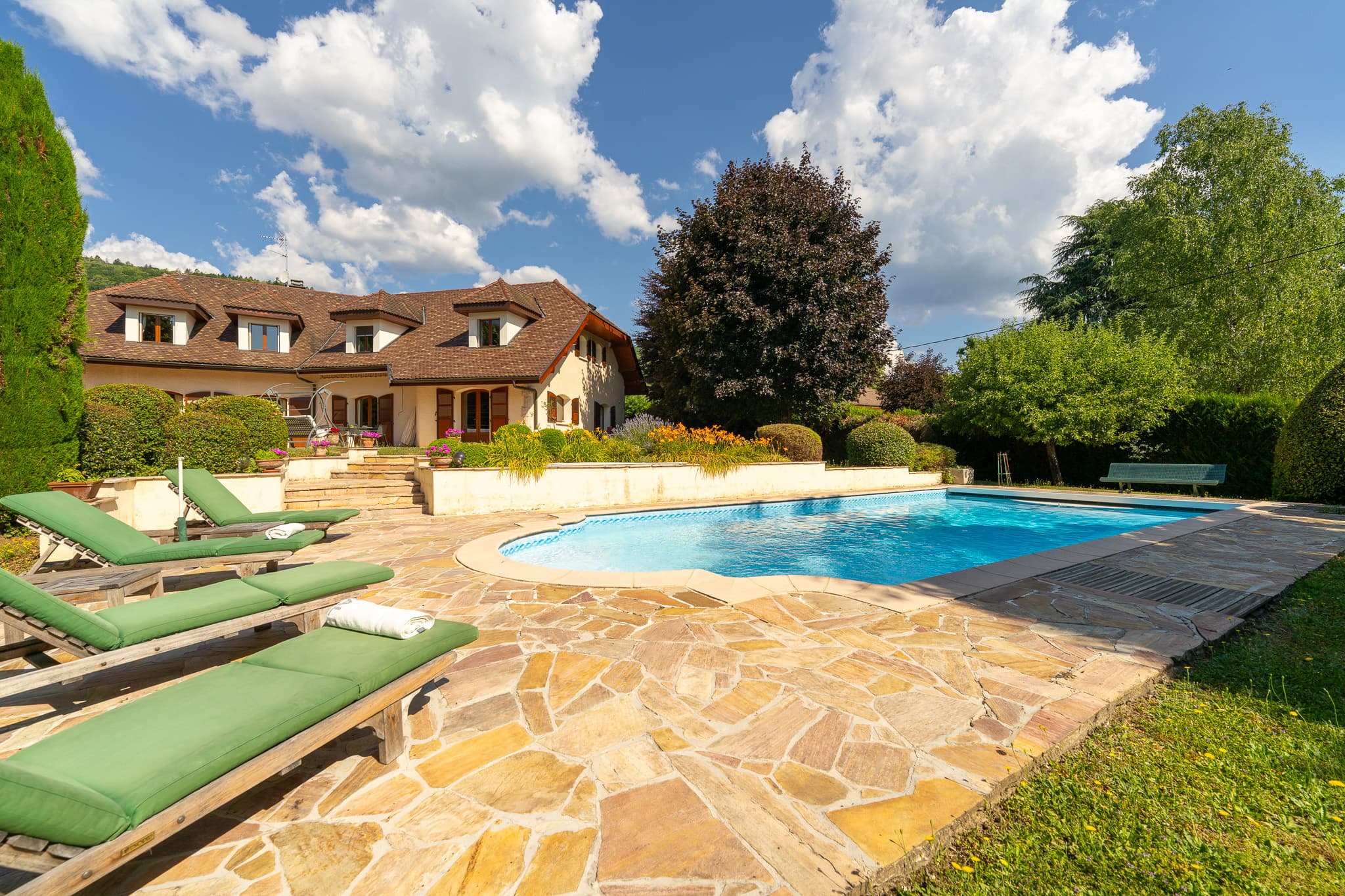 À vendre   Propriété d'exception au coeur de Divonne-les-Bain