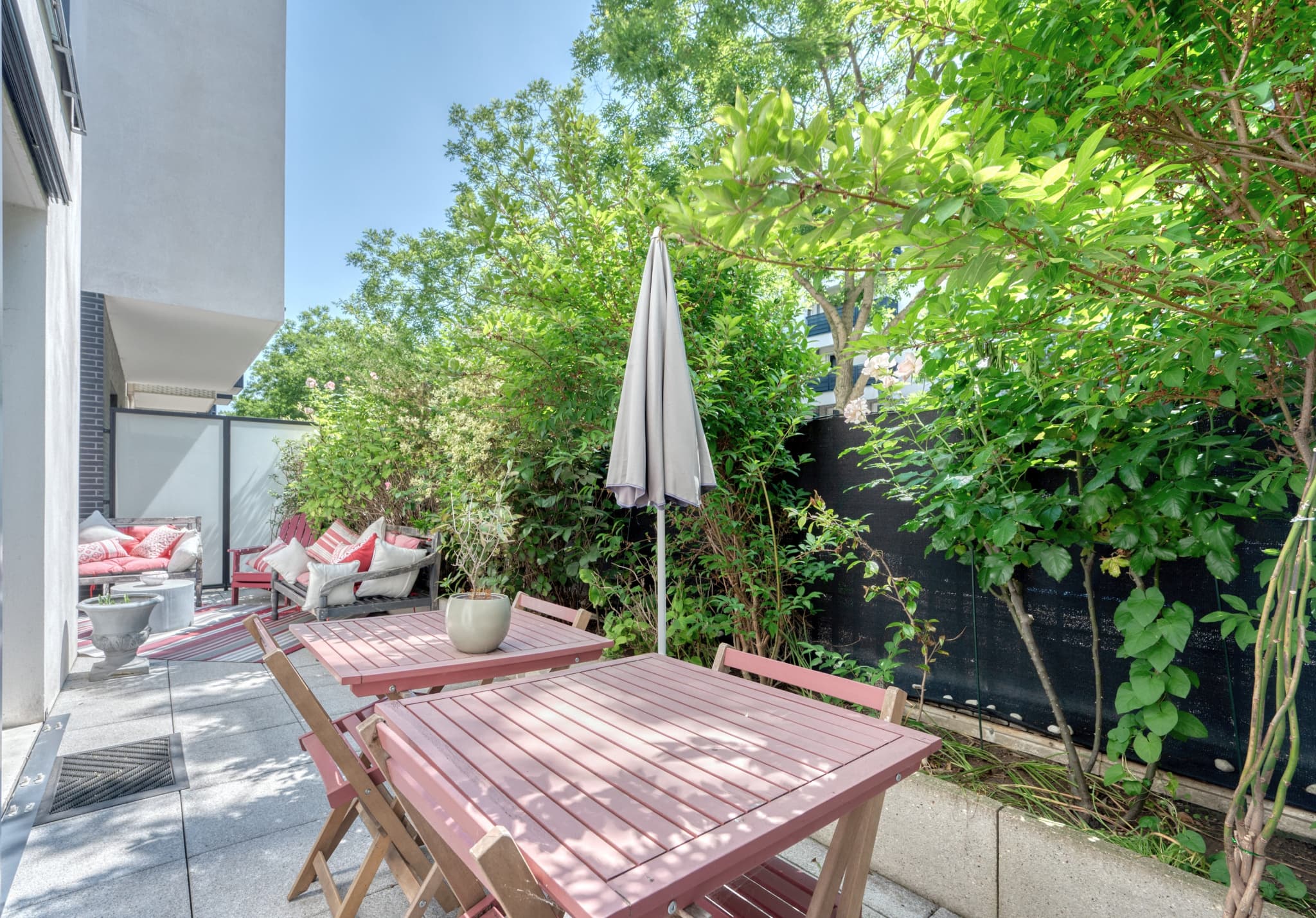 Spacieux 4 pièces calme et traversant avec terrasse, proche
