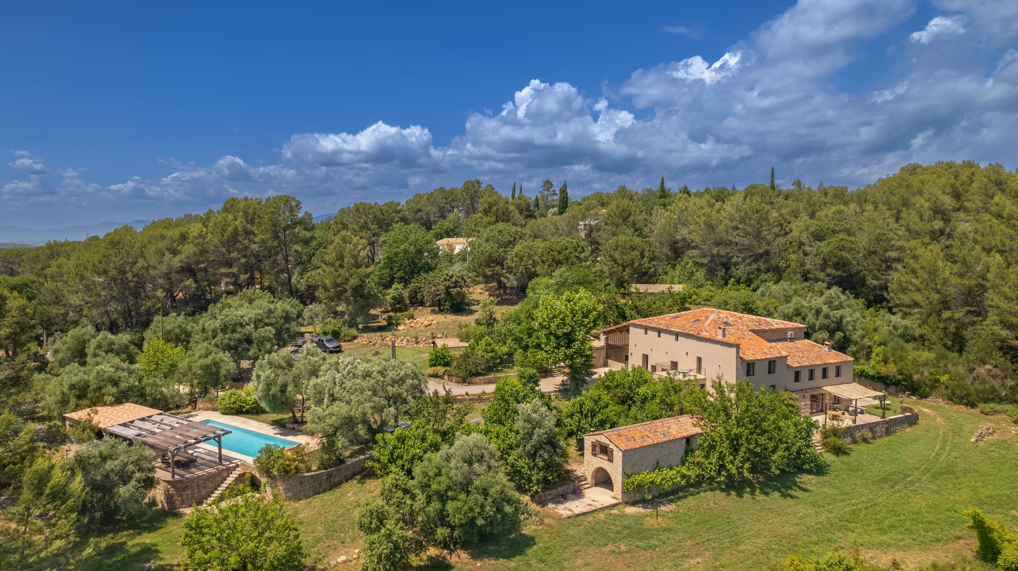 RARE: Superb stone property with a total surface area of ove