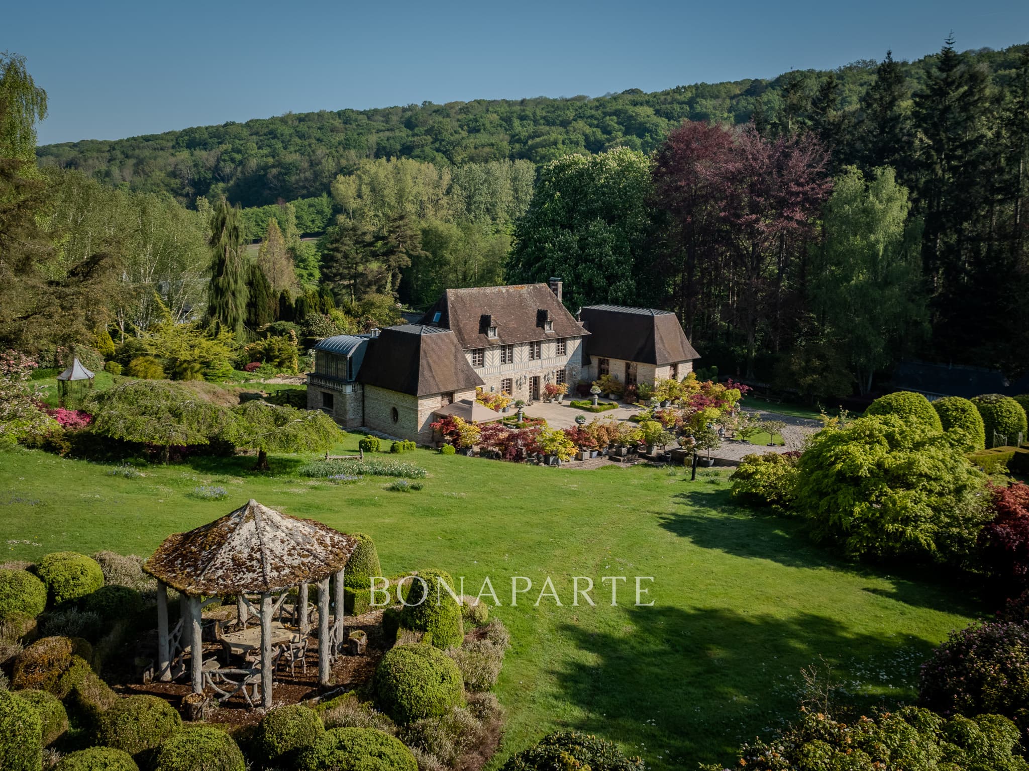 Manor house and its annexes near Deauville