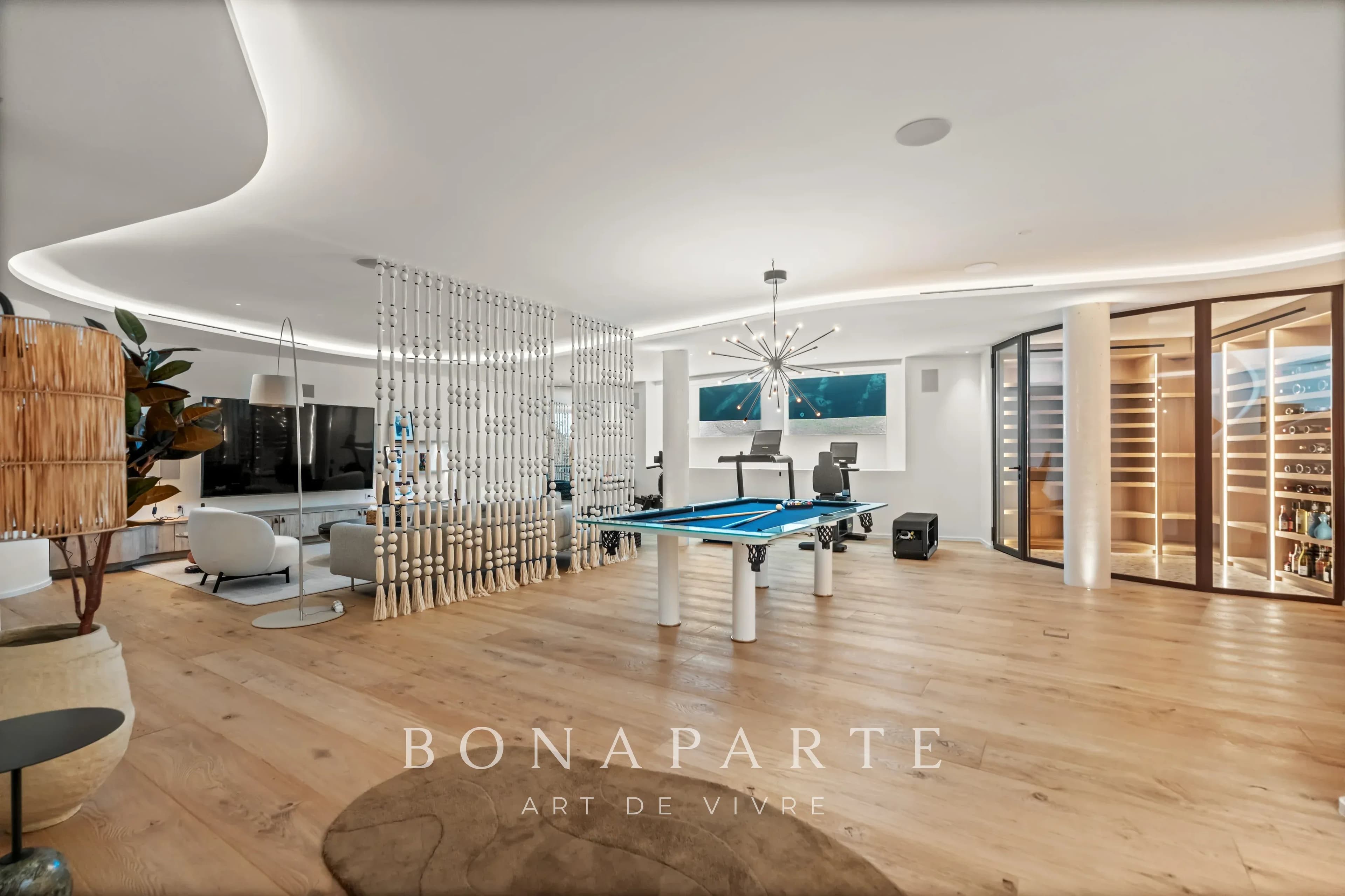 RAMATUELLE – PLAGE DE PAMPELONNE: Villa contemporaine d’exception avec vue panoramique sur la Méditerranée - Photo 10