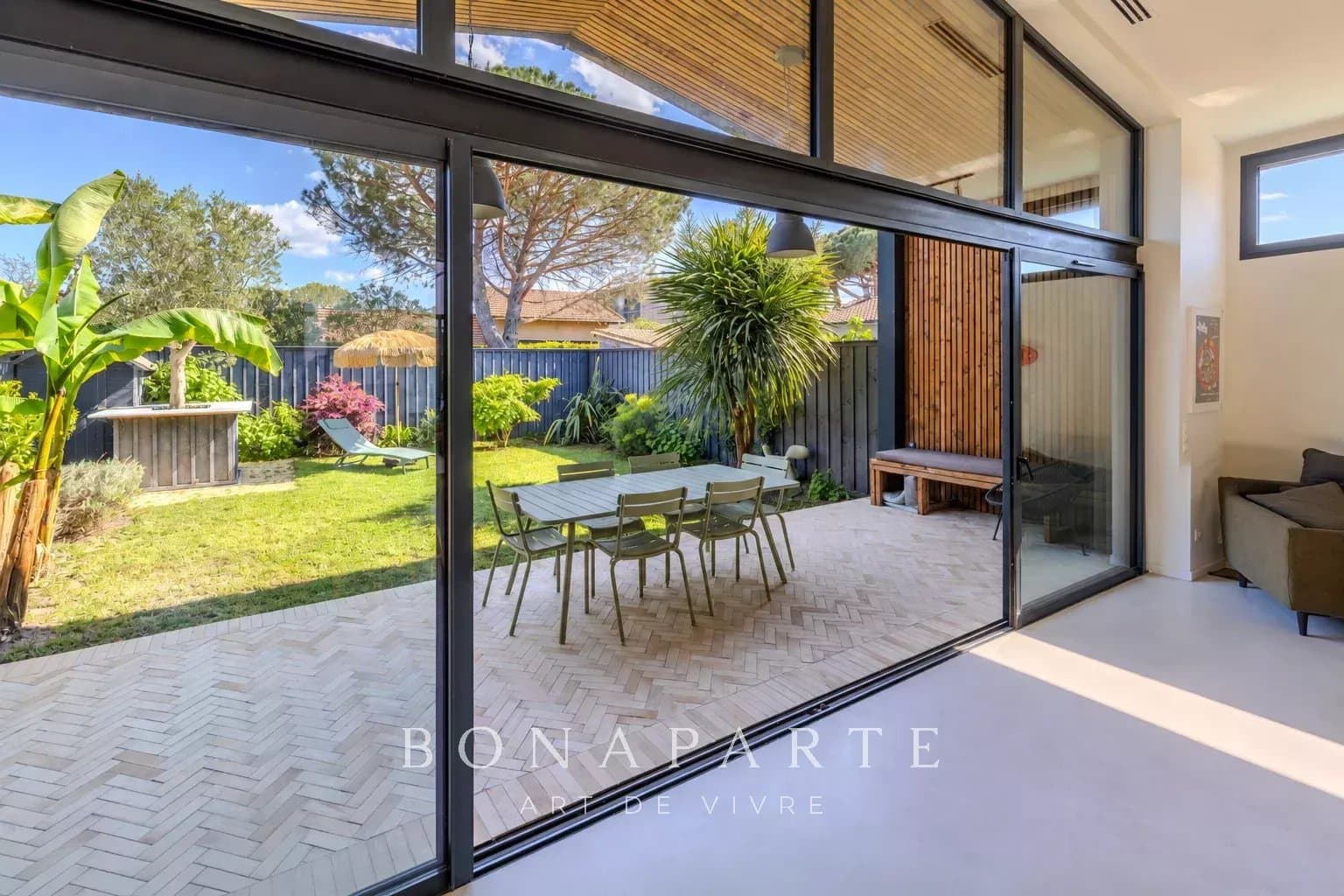 LE BOUSCAT – UN SECRET D’ARCHITECTURE AUX ACCENTS BALINAIS - Photo 10