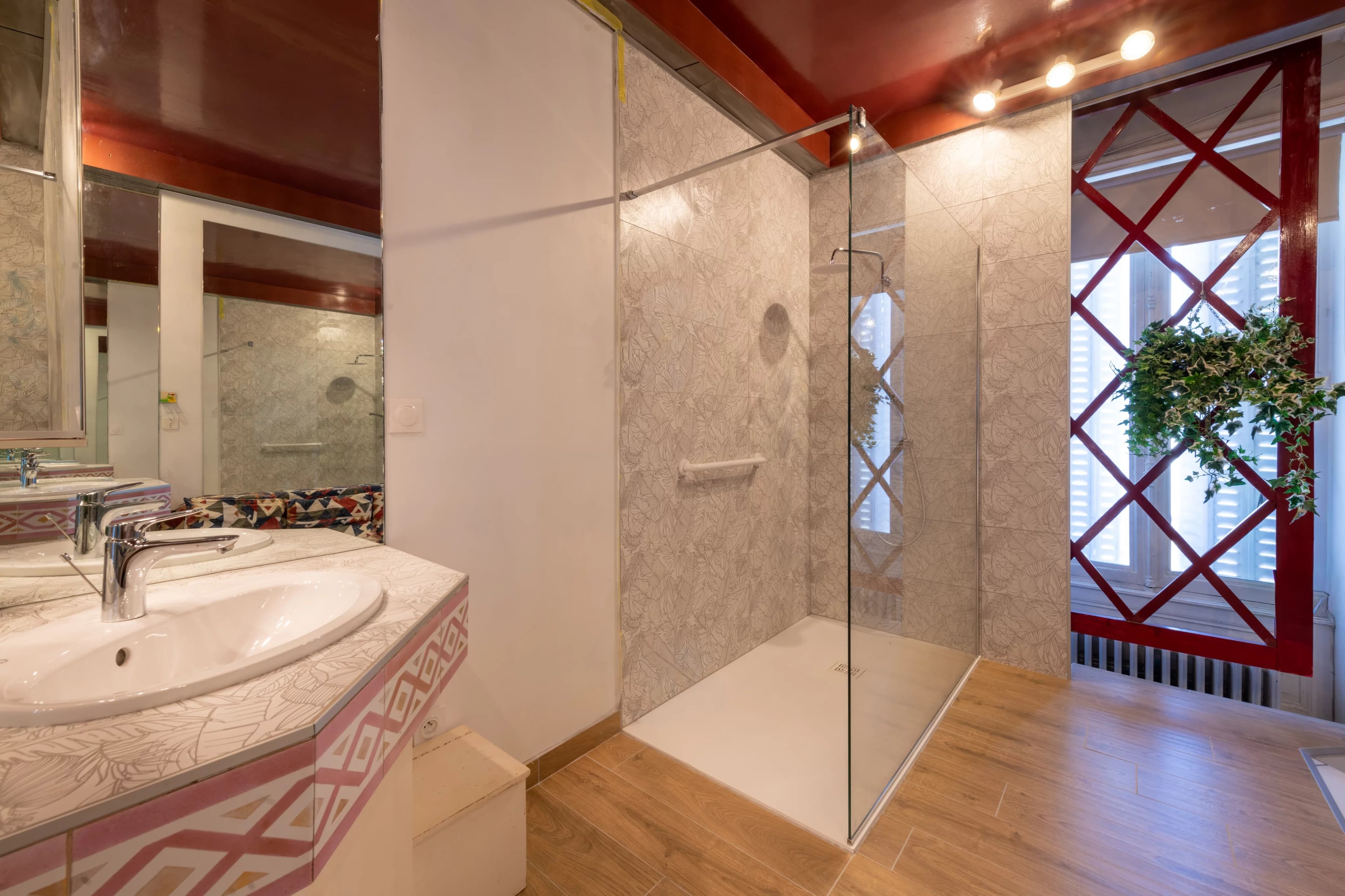 ÉLÉGANTE MAISON BOURGEOISE AU CŒUR D'UN PARC PRIVÉ EN HYPERCENTRE DE ROANNE - Photo 15