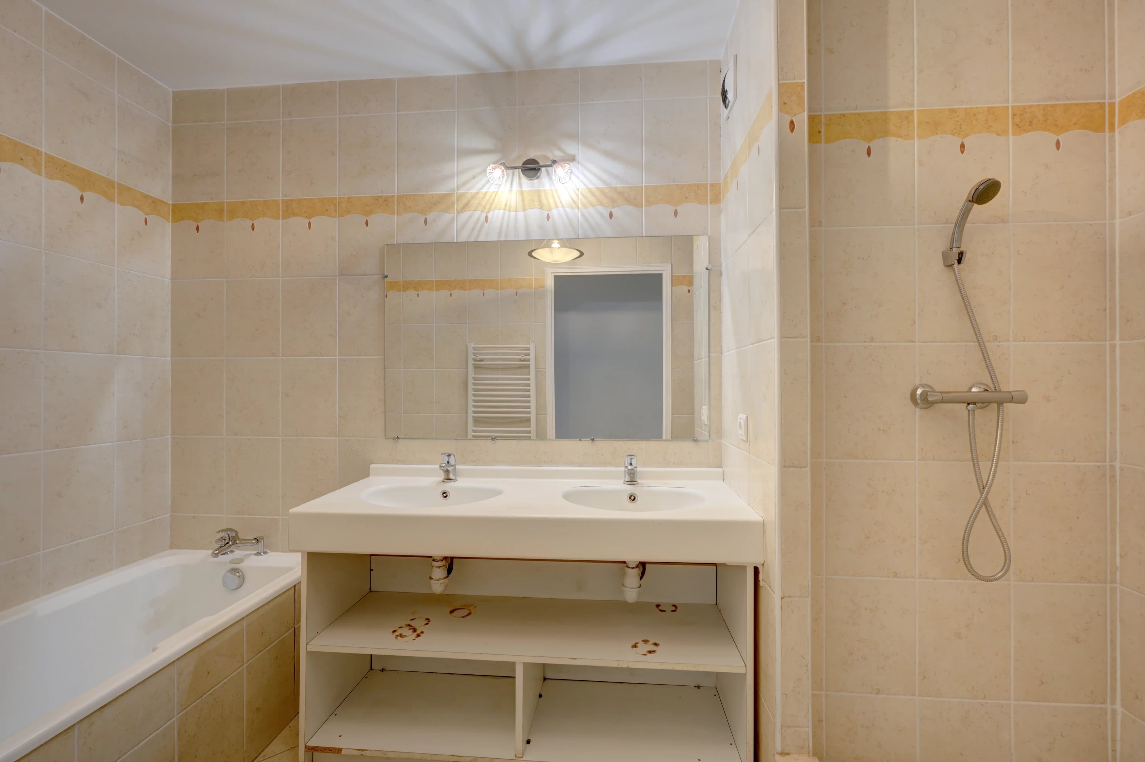 VILLEURBANNE / GRATTECIEL - APPARTEMENT / 3 CHAMBRES - GRAND BALCON A VIVRE - Photo 13