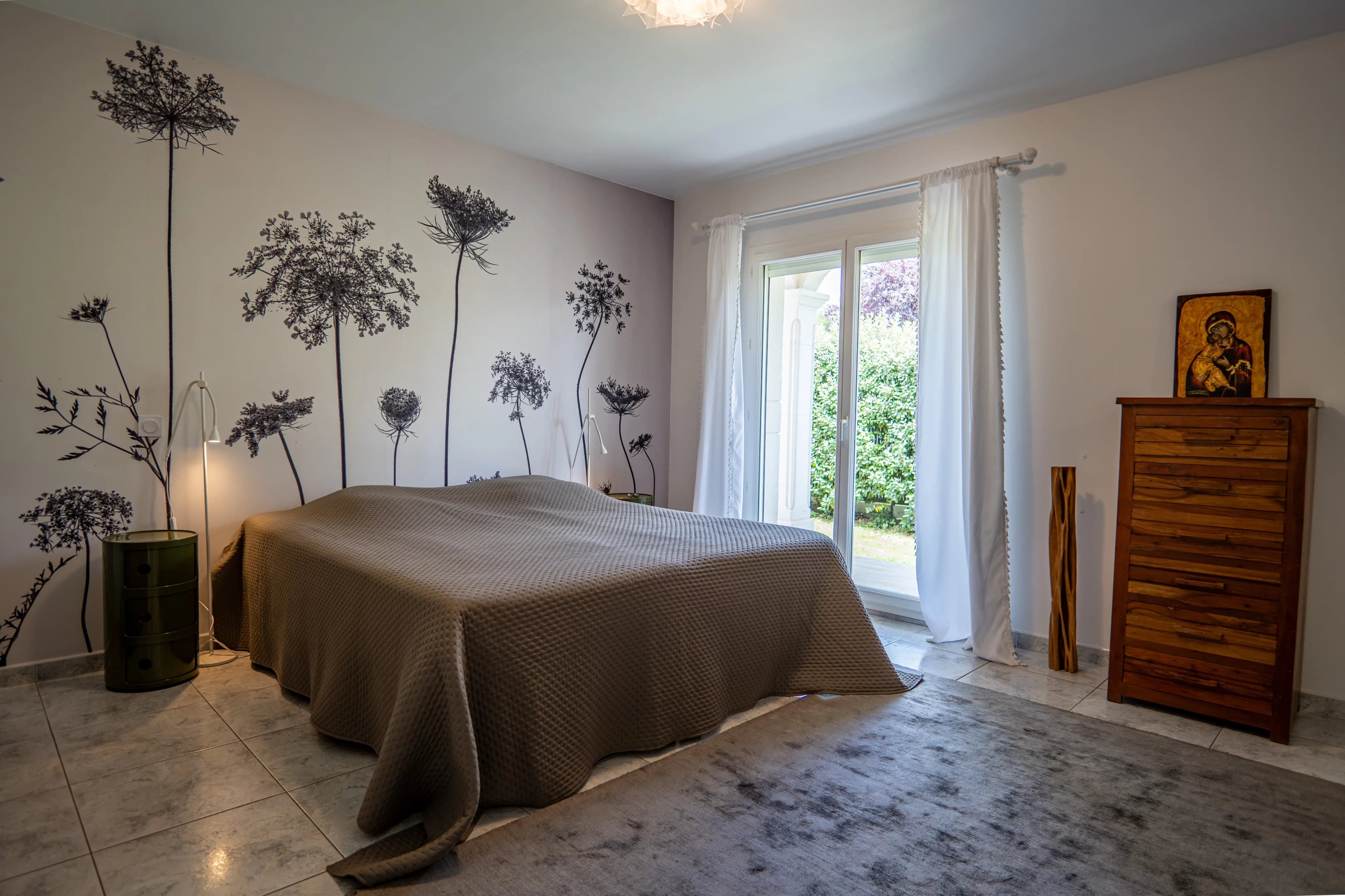 MONTARDON - Maison familiale rénovée avec piscine et vue dégagée - Photo 7