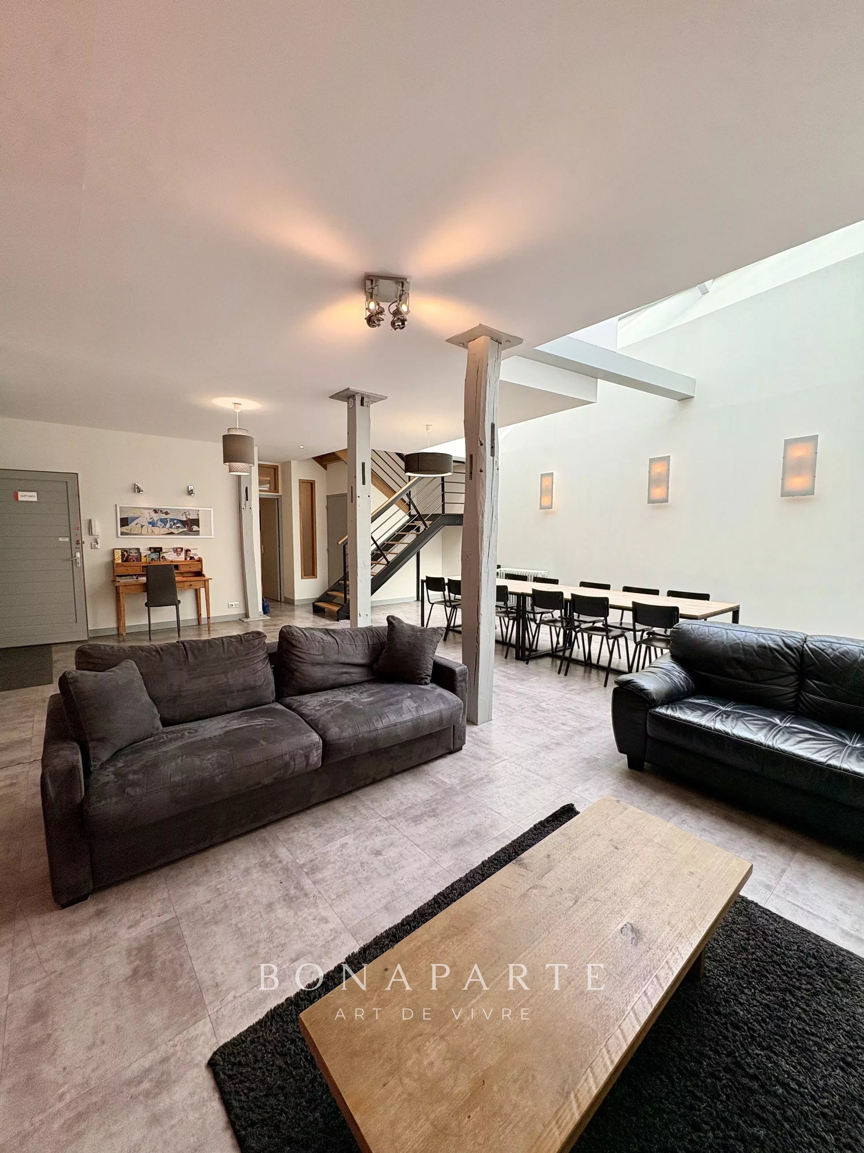 DUPLEX de 152 m² PROCHE DU PALAIS DE JUSTICE A ANGERS