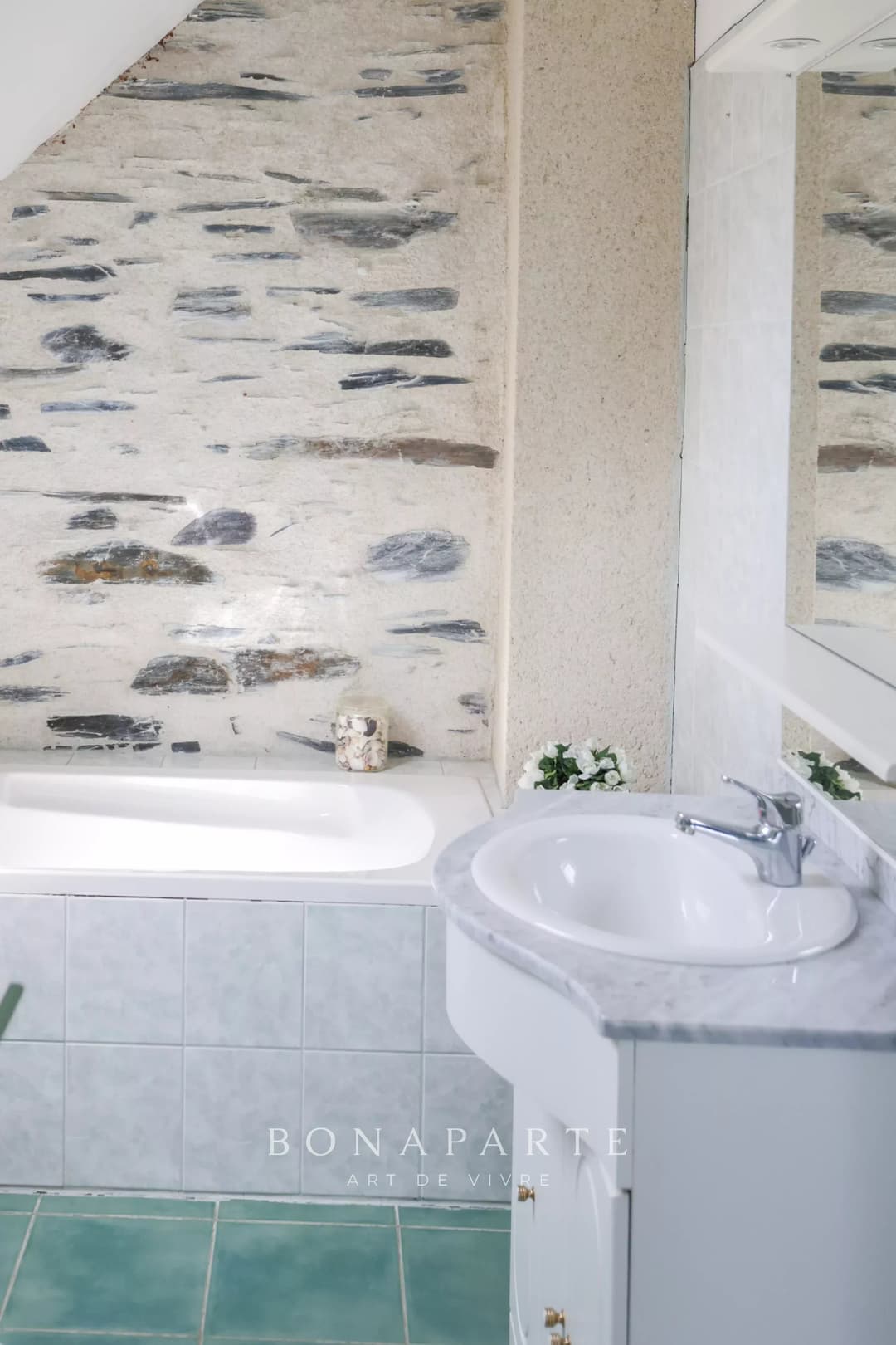 CORNÉ – MAISON DE MAÎTRE AUTHENTIQUE – LA DOUCEUR D’UN ART DE VIVRE - Photo 26