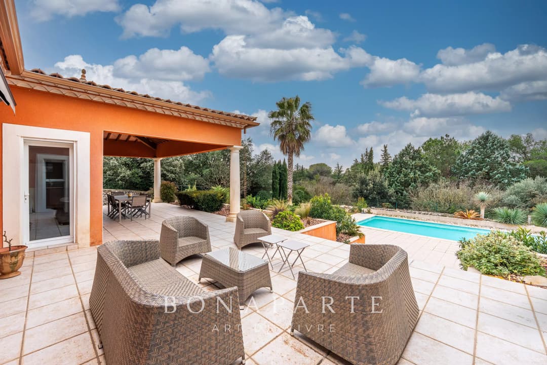 VILLA ÉLÉGANTE À L’OUEST DE NÎMES - Photo 2