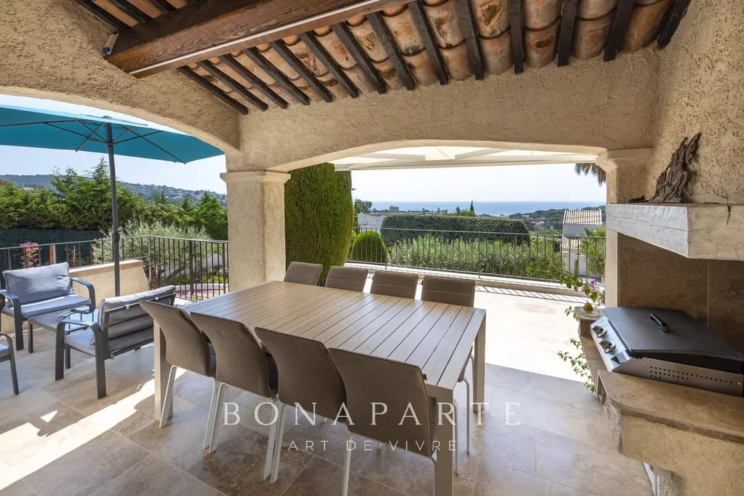 Belle villa provençale vue mer de 193m², avec 5 chambres et piscine - Photo 13