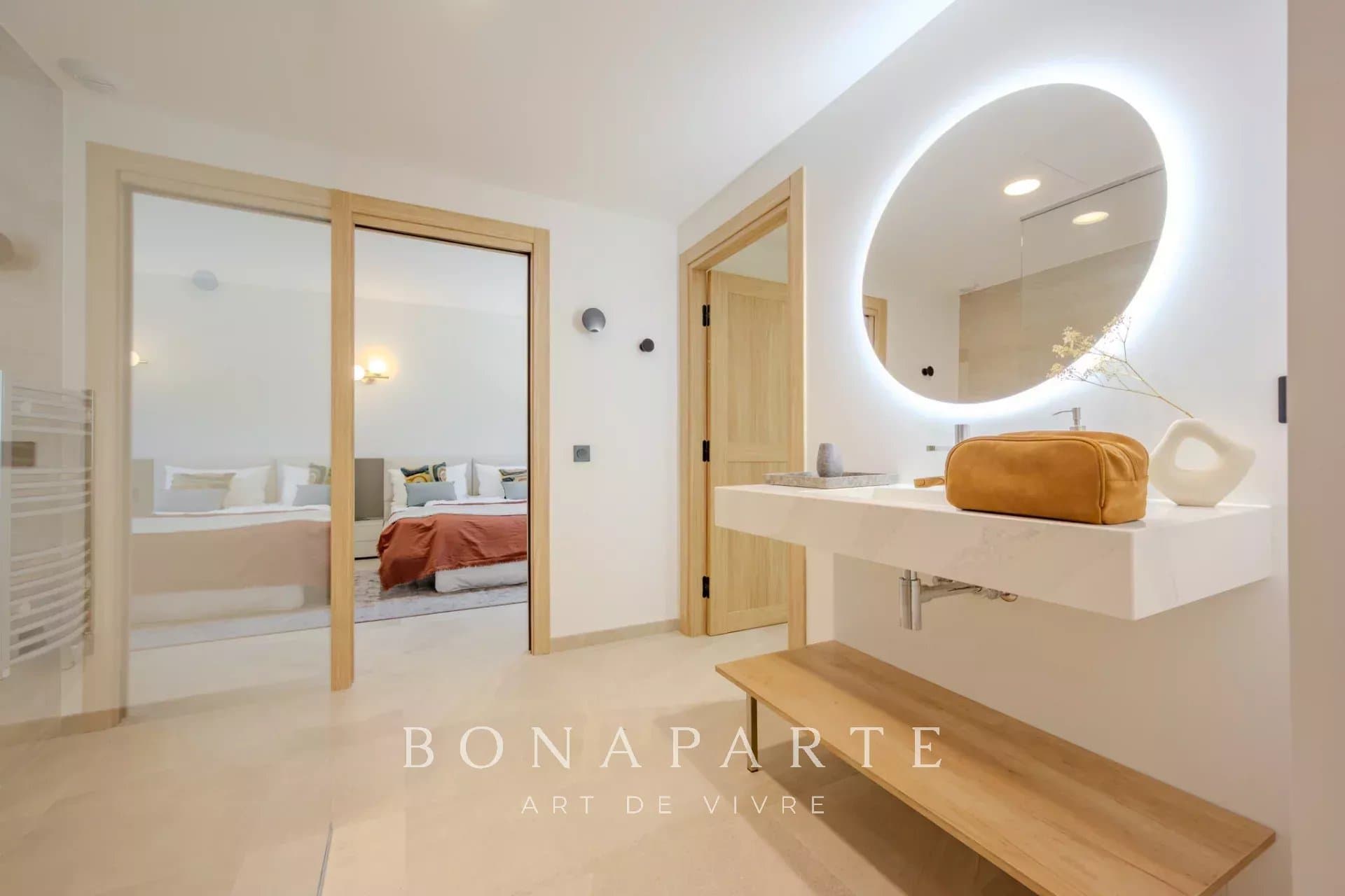 GASSIN - SAINT-TROPEZ Exclusivité : Magnifique villa-appartement en duplex avec très belle vue mer - Photo 19