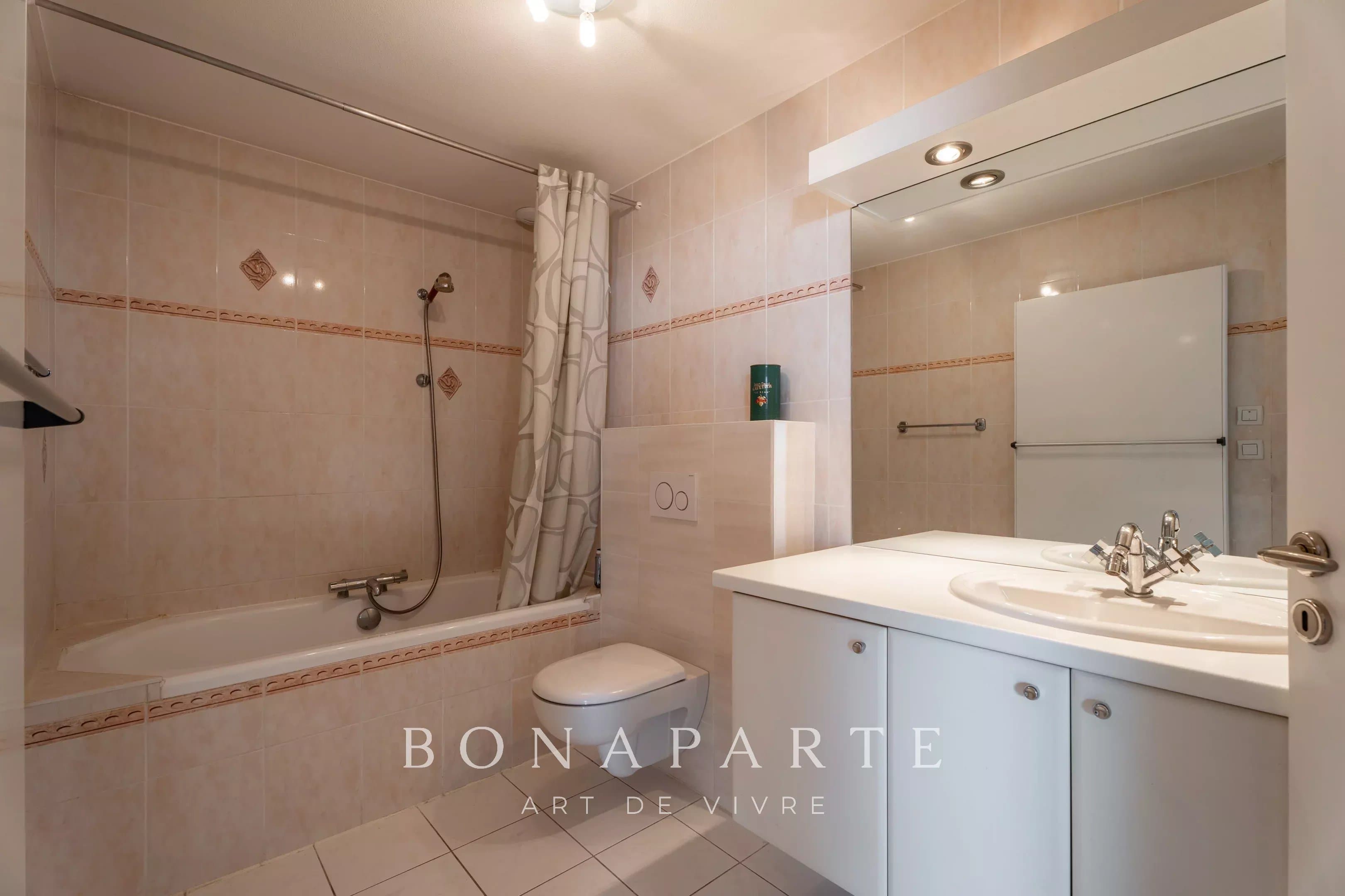 VEIGY-FONCENEX | BELLE MAISON FAMILIALE DE 261m²| A DEUX PAS DE LA FRONTIERE SUISSE - Photo 12