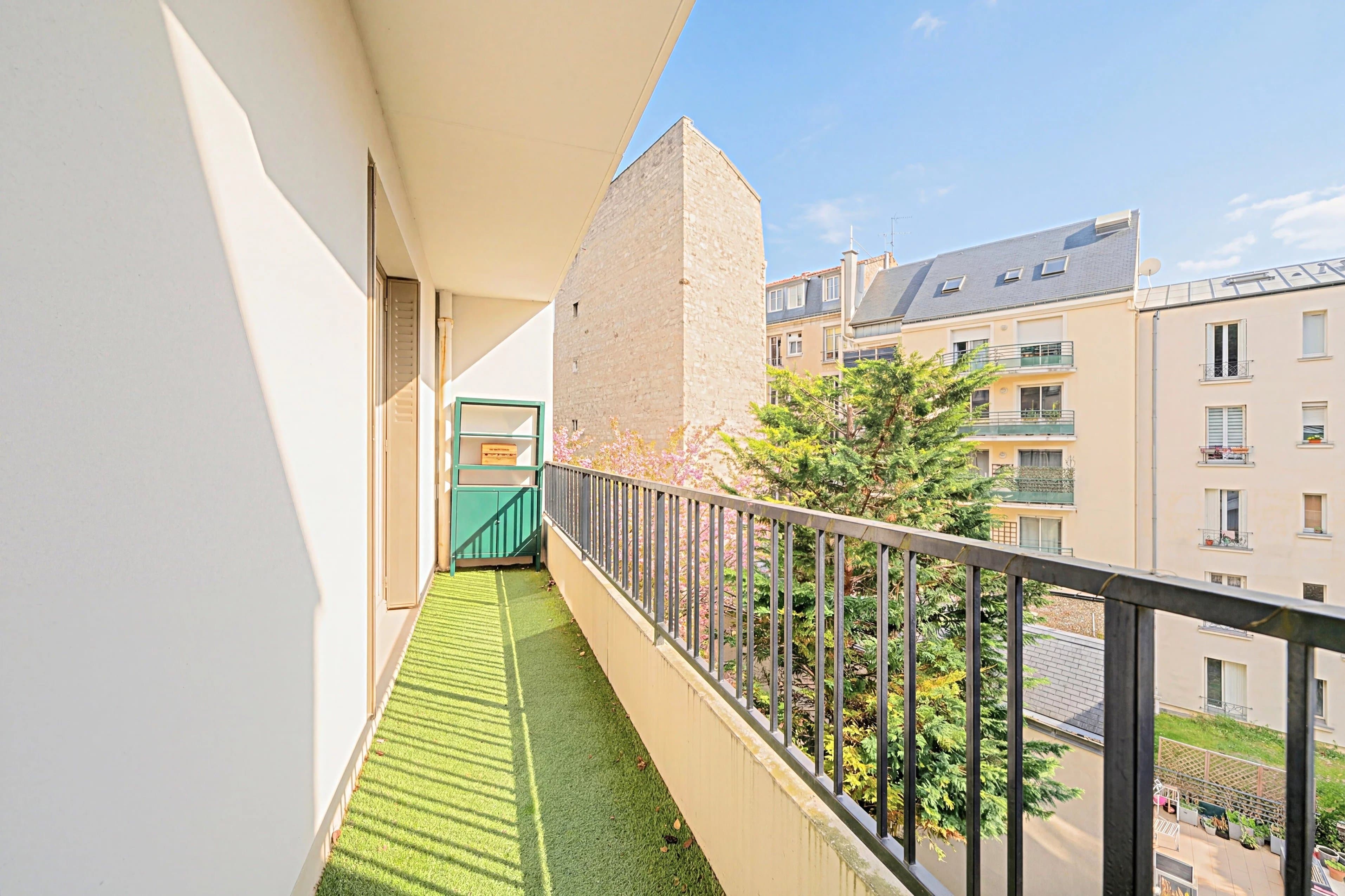Trois pièces traversant avec balcons - Photo 13
