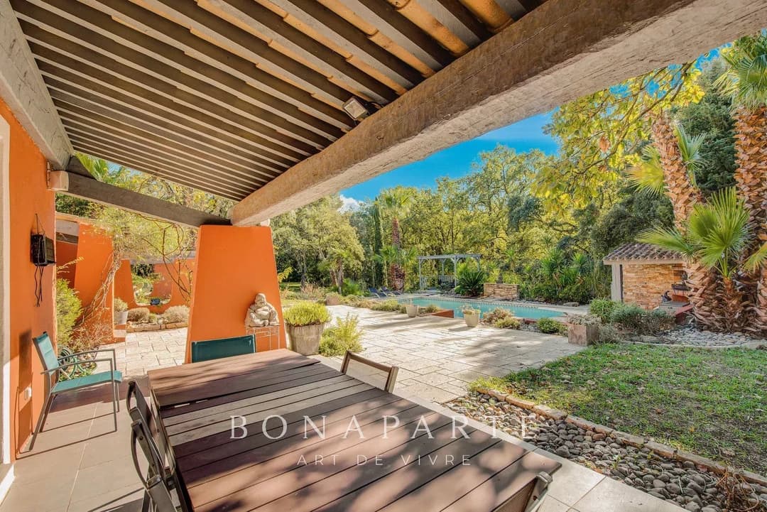 Véritable mas provençal au cœur d'une propriété de plus de 8000m² - Photo 11