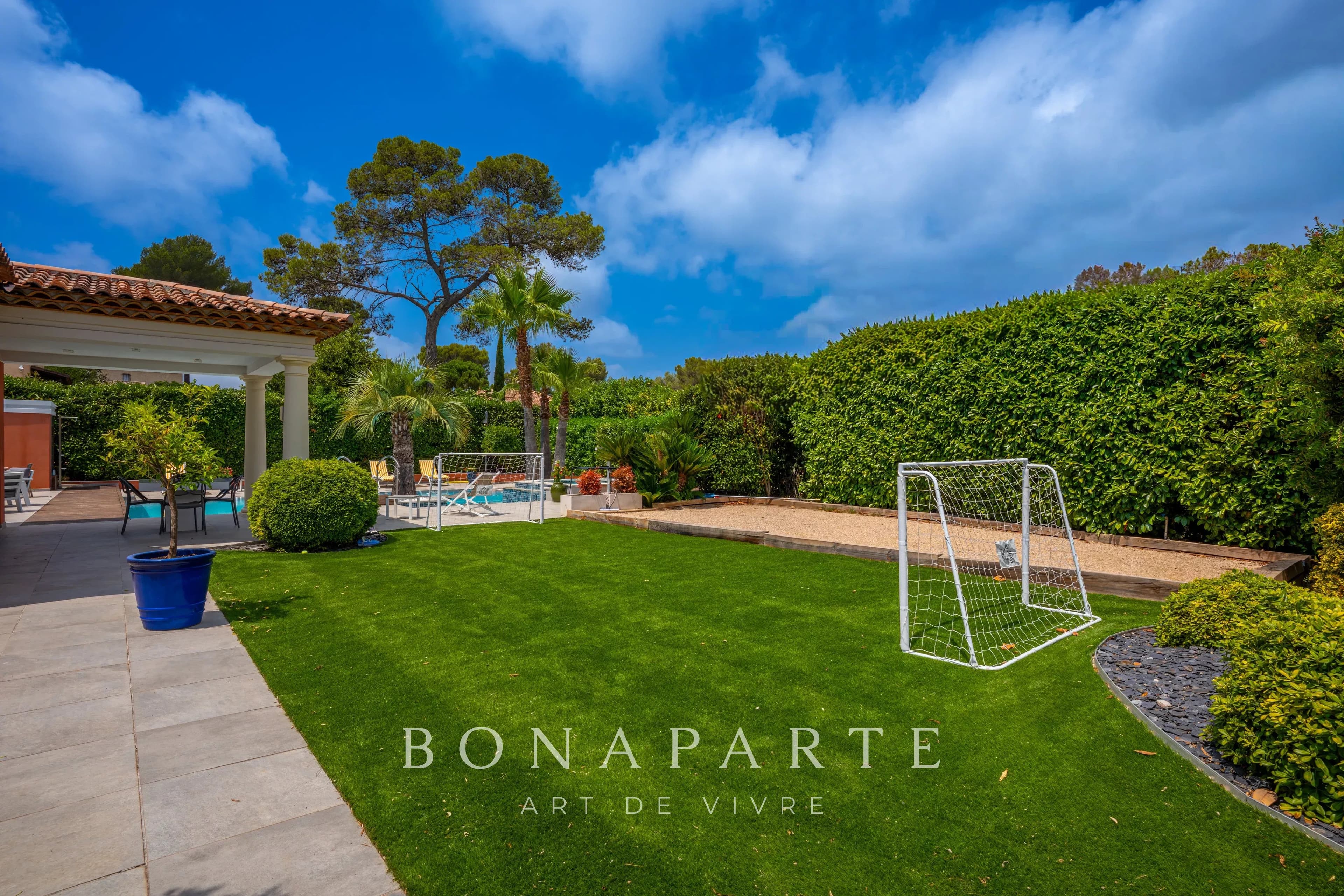 Mougins Villa de plain pieds dans un domaine à 1O minutes du bord de mer - Photo 10