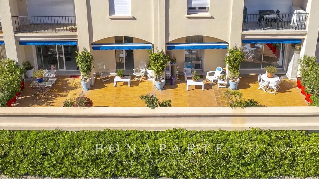 SAINT-RAPHAËL - APPARTEMENT FACE A LA MER - Photo 10