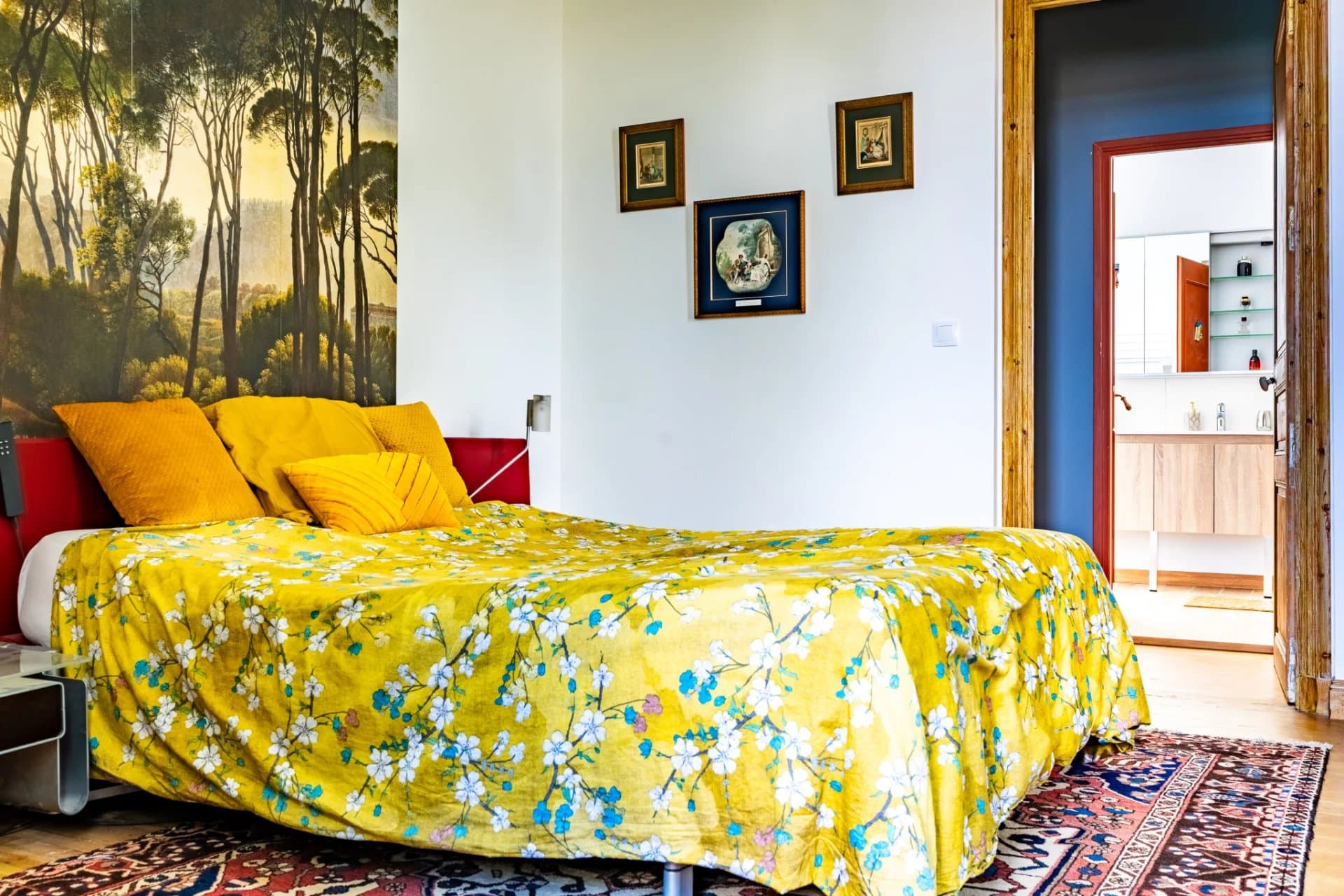 Villeneuve-la-Comtesse - Charme et Art de Vivre à la Française : magnifique Maison de Maître en plein cœur de village - Photo 18