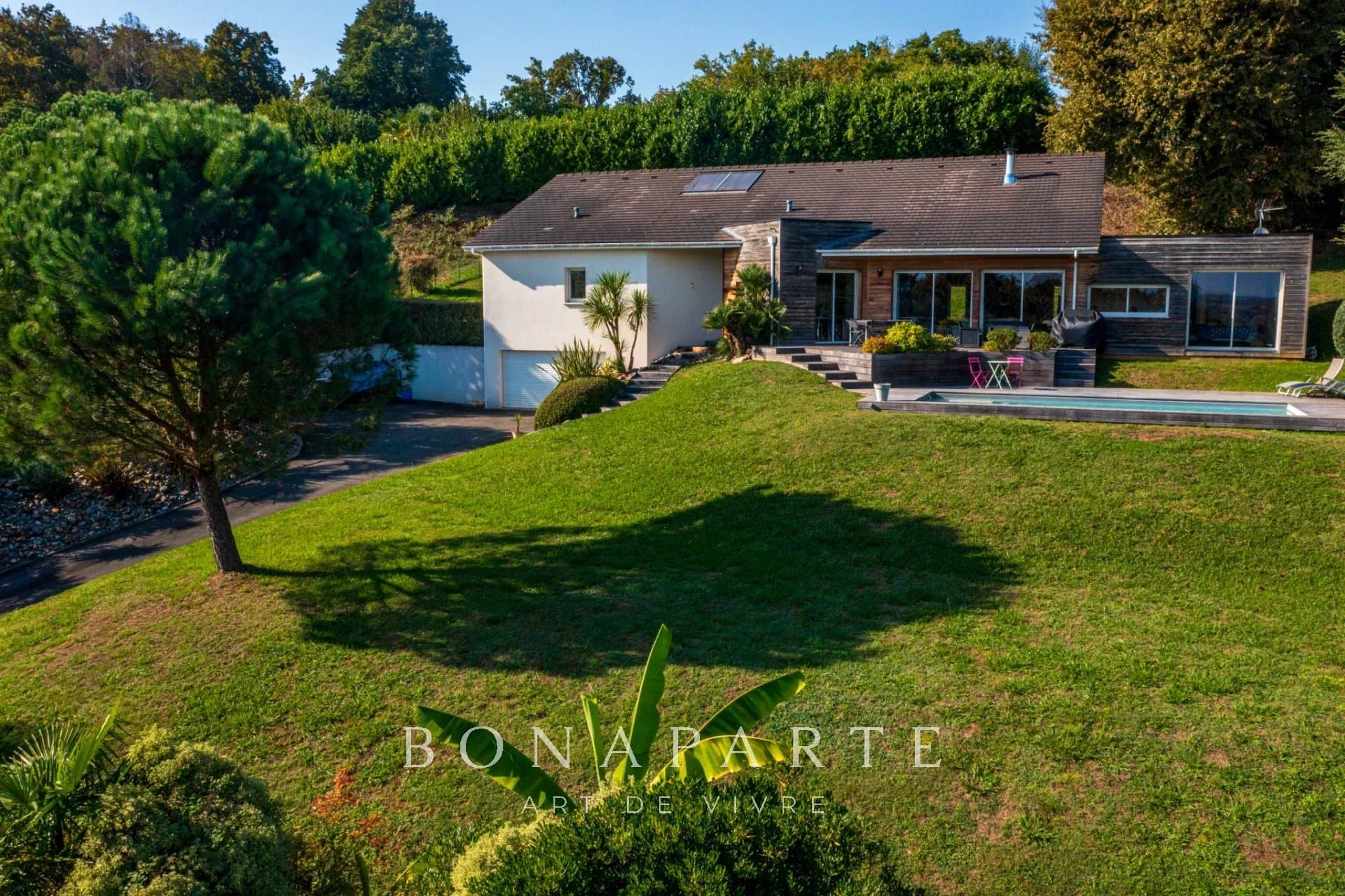SERRES-CASTET – Contemporaine avec piscine et vue Pyrénées - Photo 9