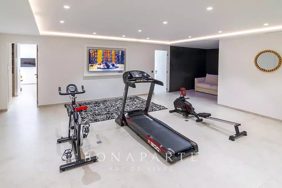 SAINTE-MAXIME - VILLA D'EXCEPTION AVEC PISCINE - Photo 9