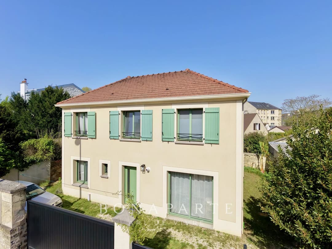 MAISONS-LAFFITTE, MAISON RECENTE À PROXIMITÉ IMMÉDIATE DU CENTRE-VILLE - Photo 15