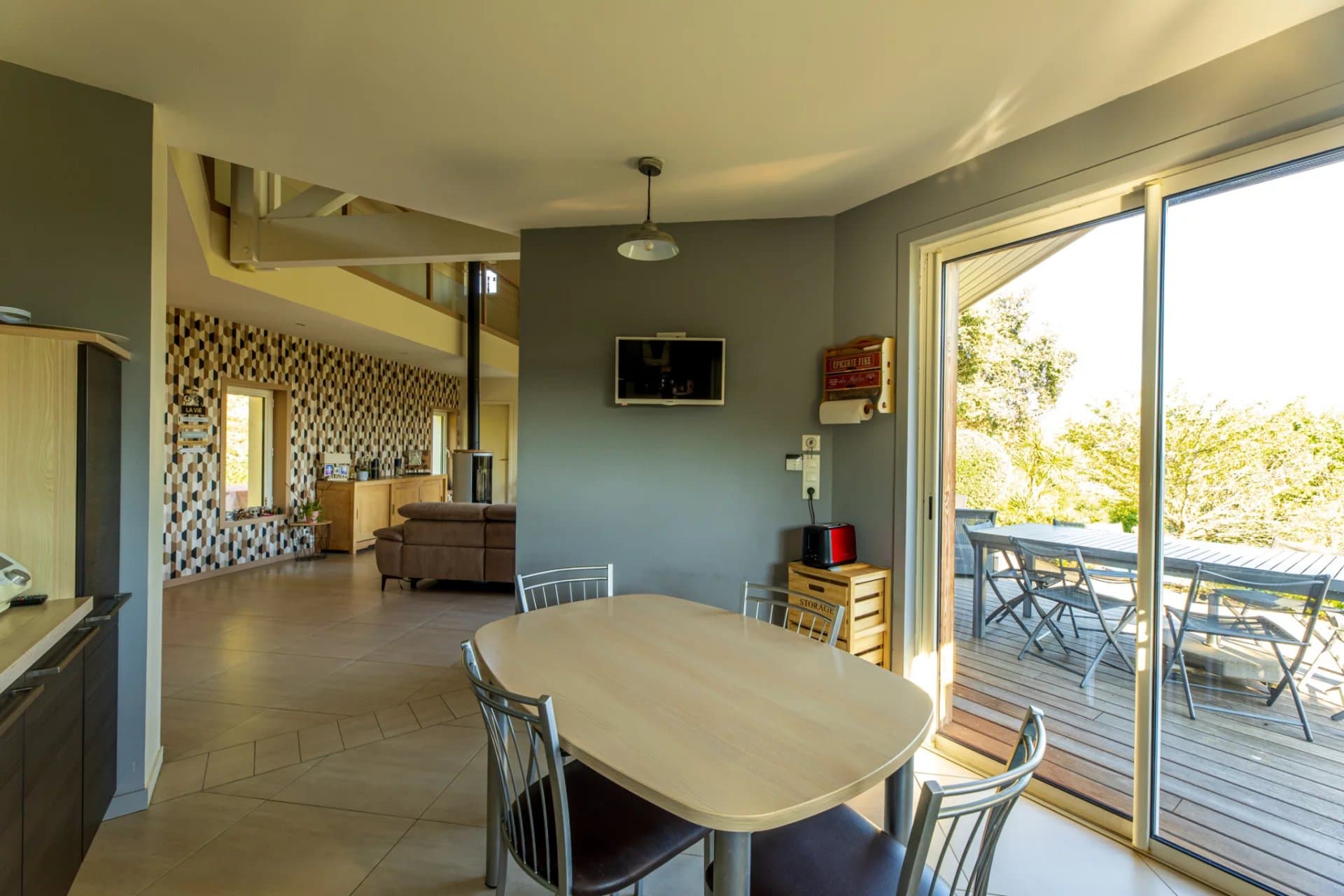 SERRES-CASTET – Contemporaine avec piscine et vue Pyrénées - Photo 6