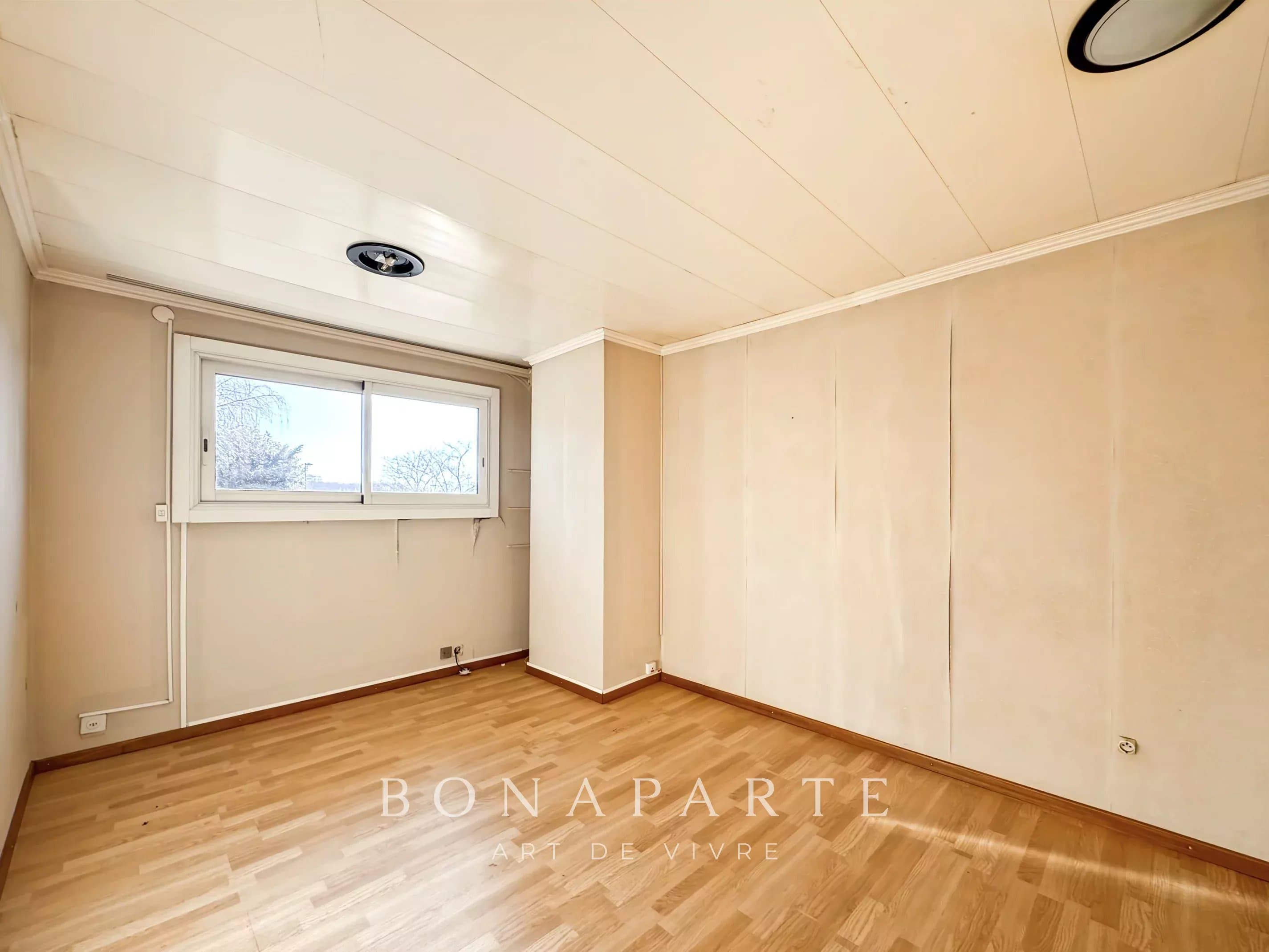 VERSONNEX - MAISON DE 114 M² PRÉSENTANT UN POTENTIEL DE 135 M² - Photo 9