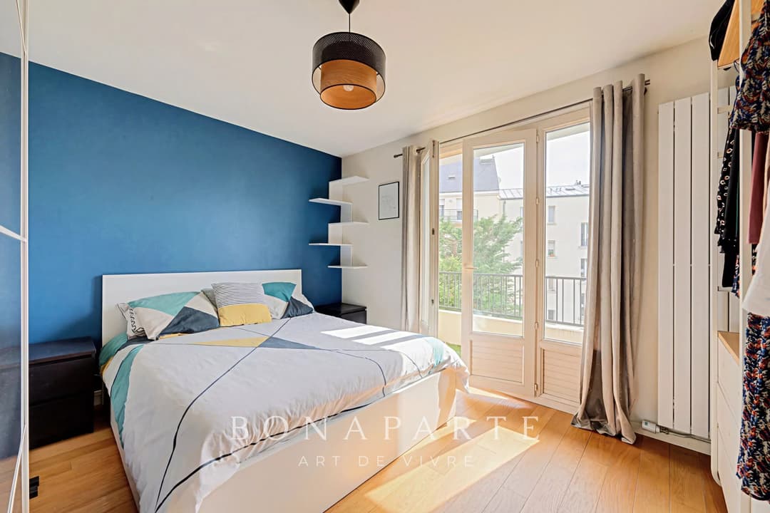 Trois pièces traversant avec balcons - Photo 13