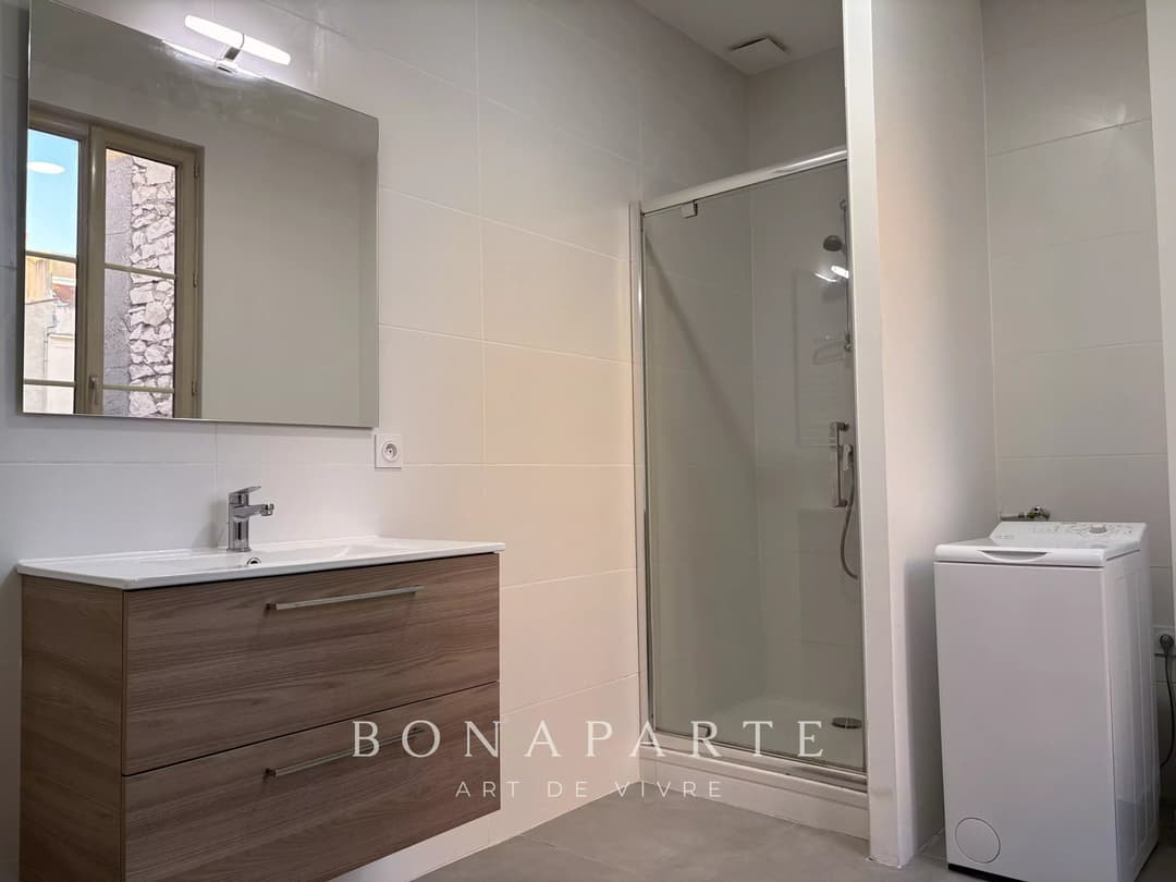 Immeuble Nîmes – Adresse de prestige en centre-ville - Photo 12