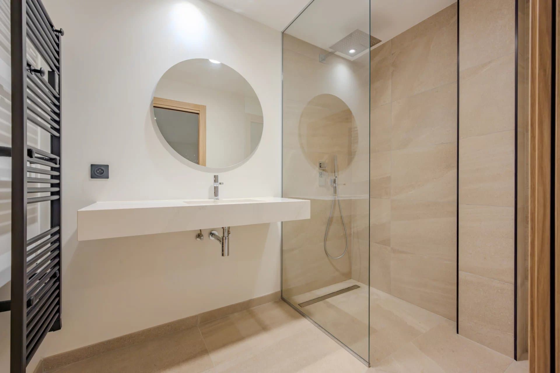 EXCLUSIVITE : Magnifique "villa appartement" en duplex avec très belle vue mer - Photo 27