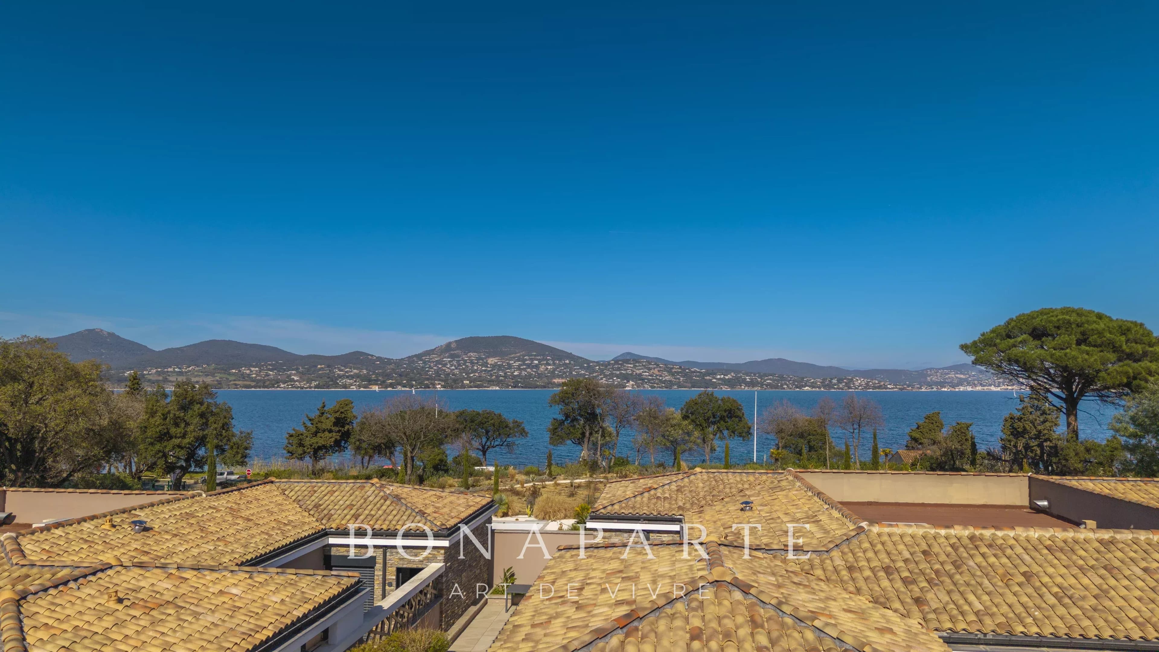 EXCLUSIVITE : Magnifique "villa appartement" en duplex avec magnifique vue mer - Photo 5