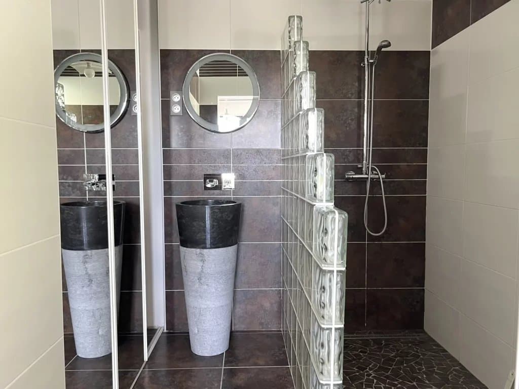 PAU COTEAUX SUD – MAISON VUE PYRÉNÉES | 4 CHAMBRES + SOUS-SOL 70 M² - Photo 11