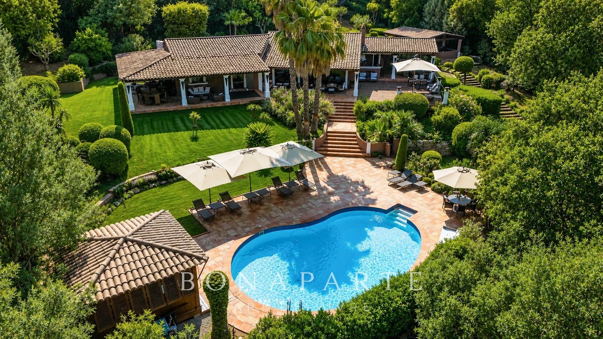 Gassin - Élégante villa de caractère au cœur d'un parc paysager d'exception - Photo 1