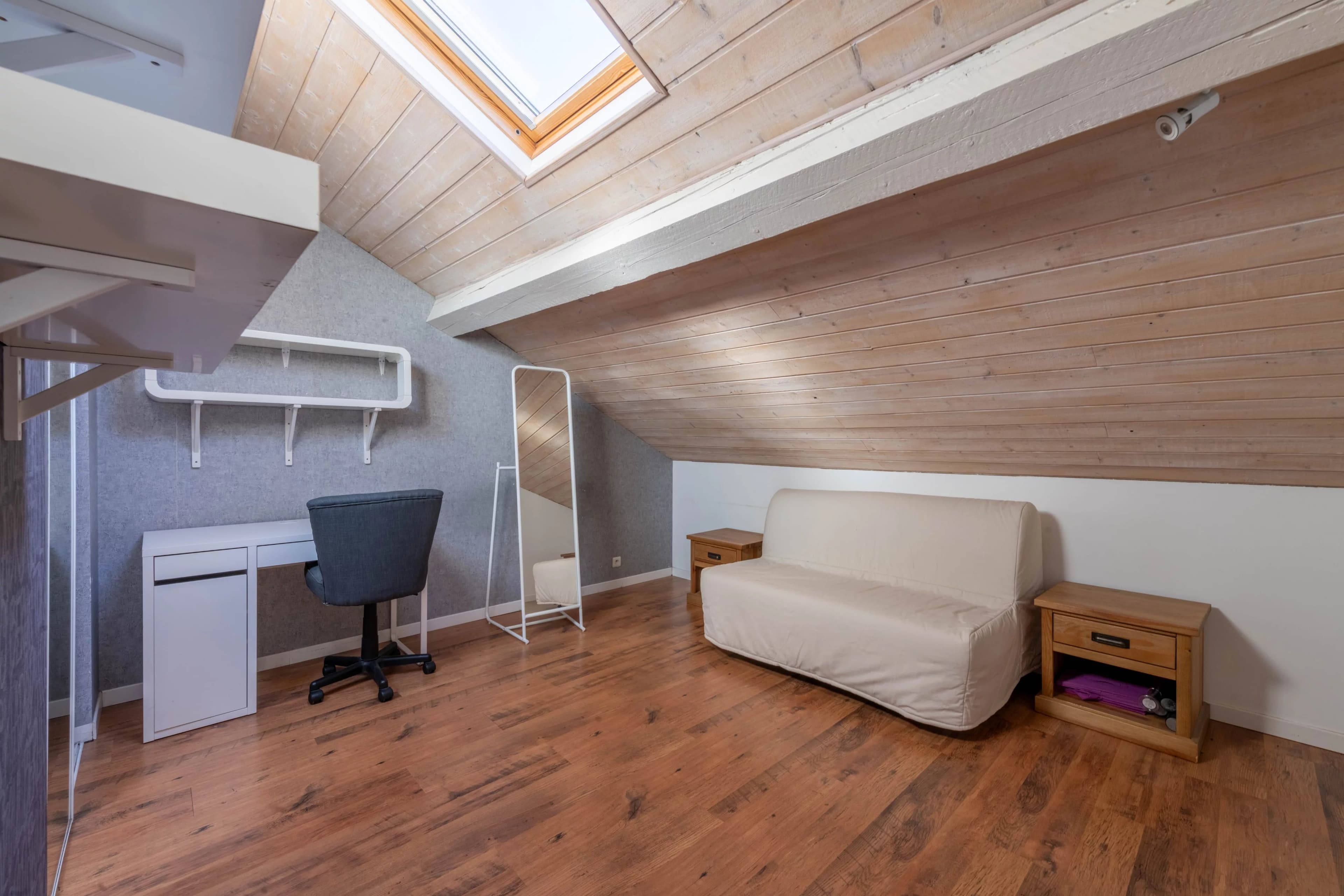 ROANNE - BEL APPARTEMENT LUMINEUX / 3 CHAMBRES - TERRASSE ET CAVE - Photo 10