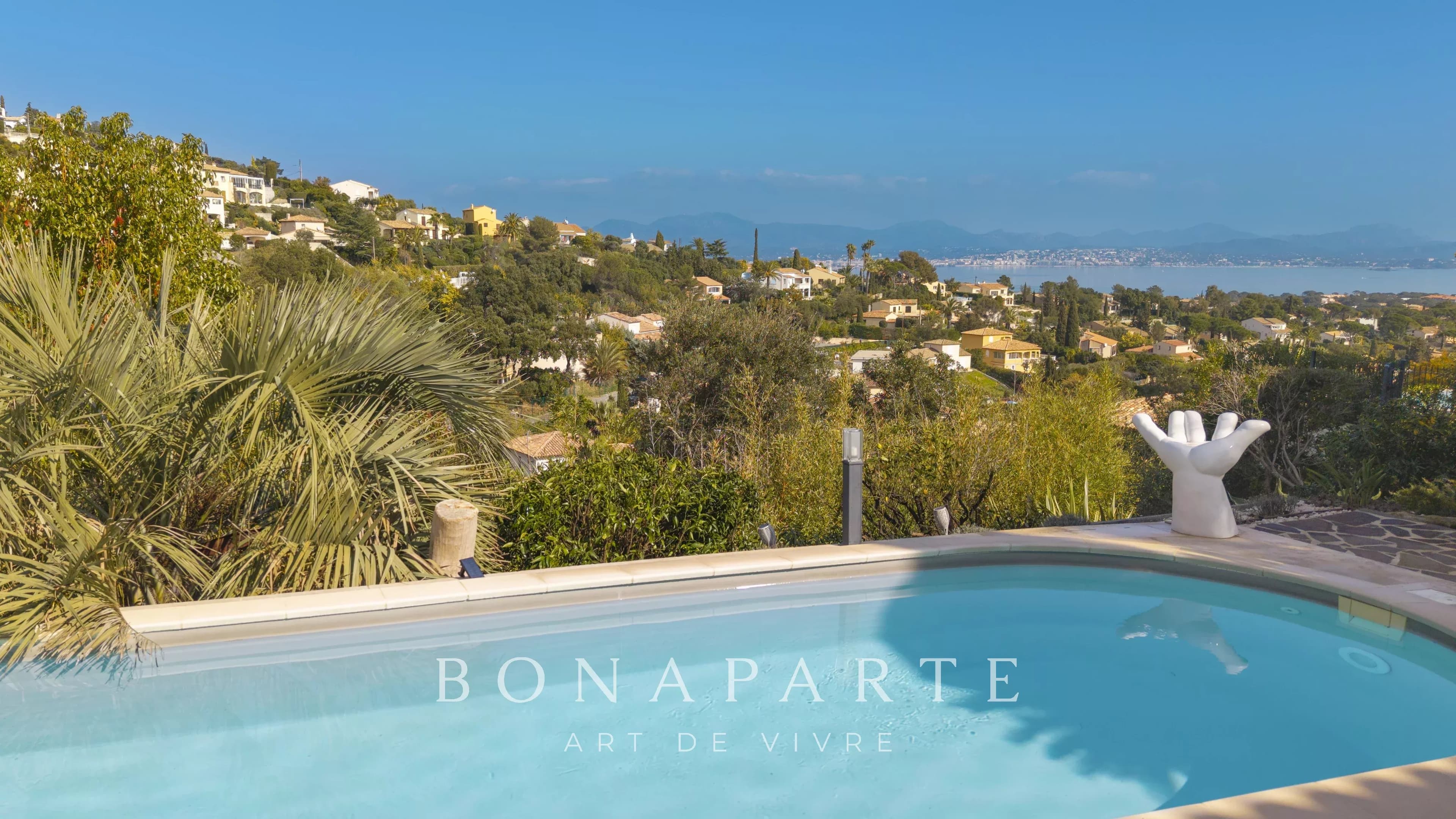 EXCLUSIVITE : Villa vue mer panoramique - Photo 3