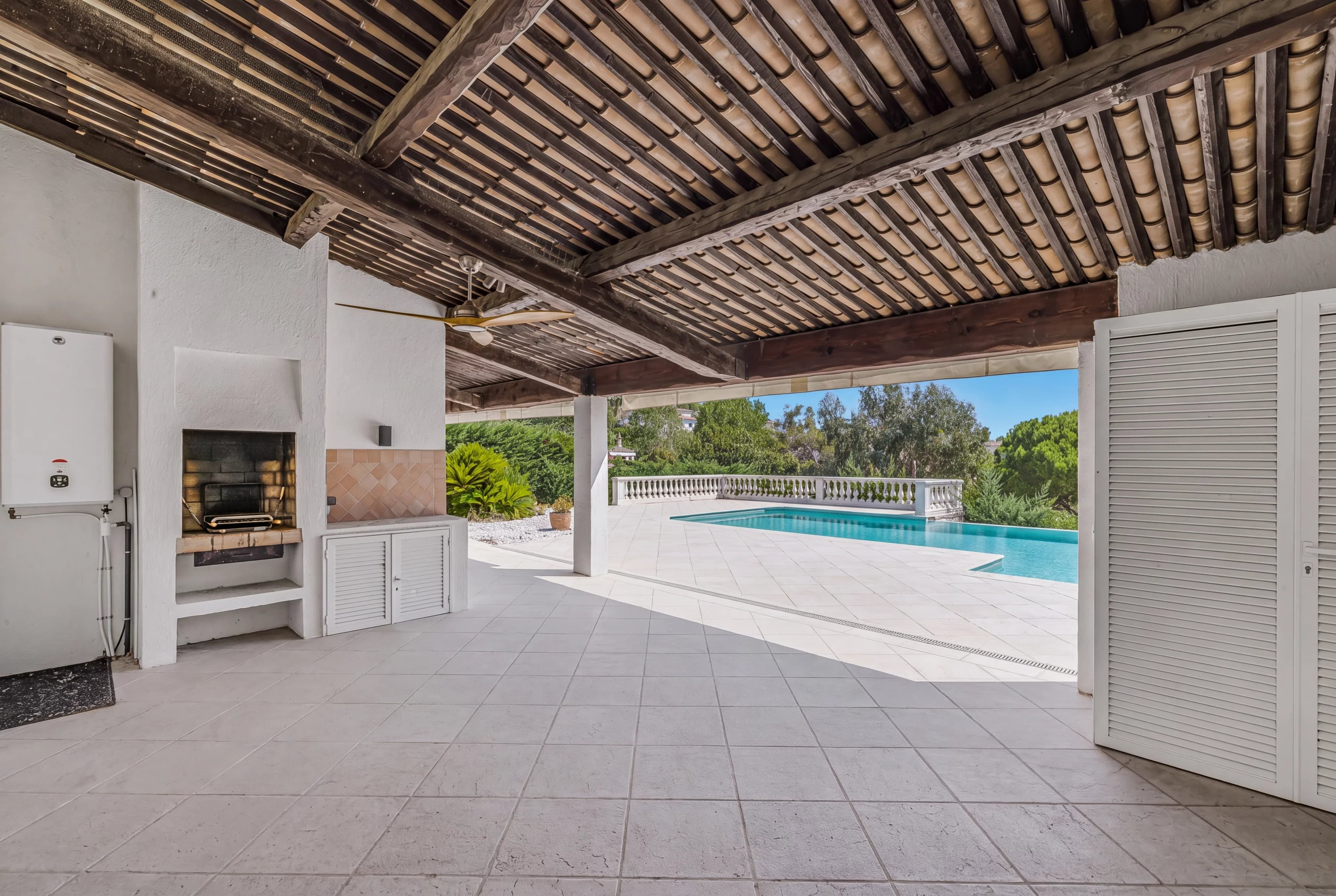 HAUTS DE VAUGRENIER – VILLA CONTEMPORAINE D'EXCEPTION - Photo 14