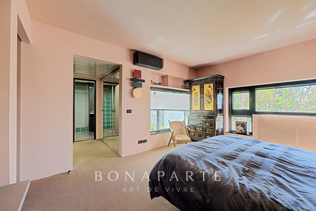 Maison d’architecte – 316 m² habitables – Dépendance indépendante – Piscine intérieure – Sous-sol total – Jardin paysagé de 800 m² - Photo 16