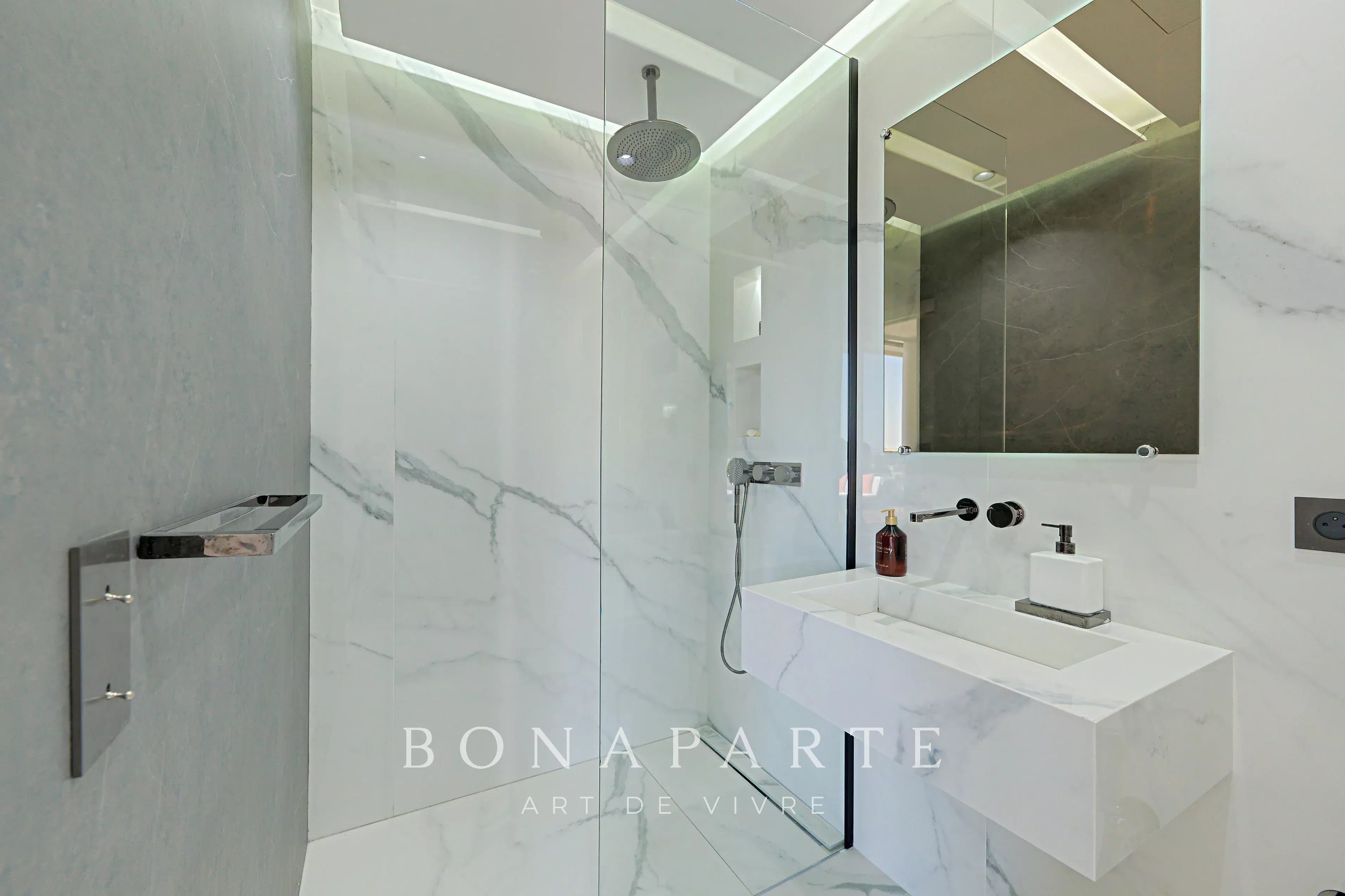 Maison d’exception 561 m² avec piscine intérieure, piscine à débordement et prestations haut de gamme - Photo 19