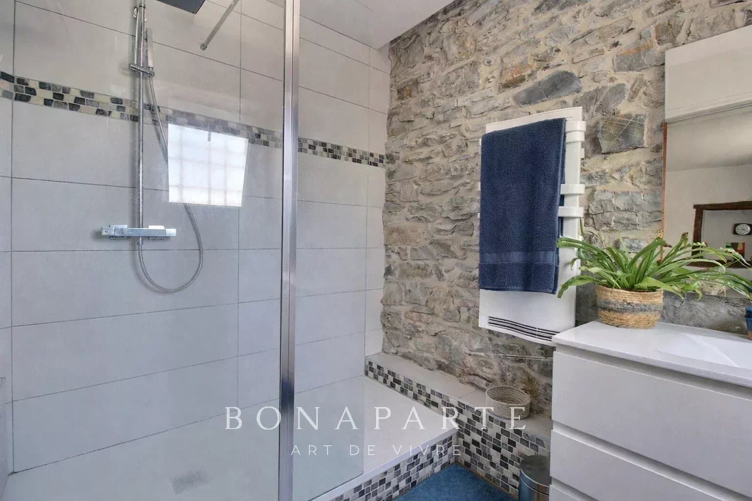 AHETZE - APPARTEMENT AVEC JARDIN - Photo 6